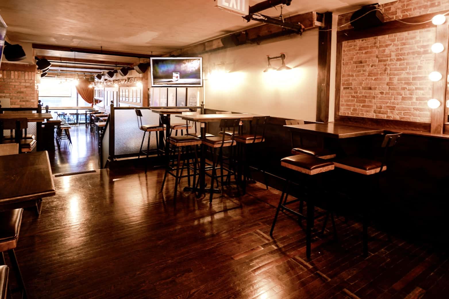 Upstairs Back Room 3
