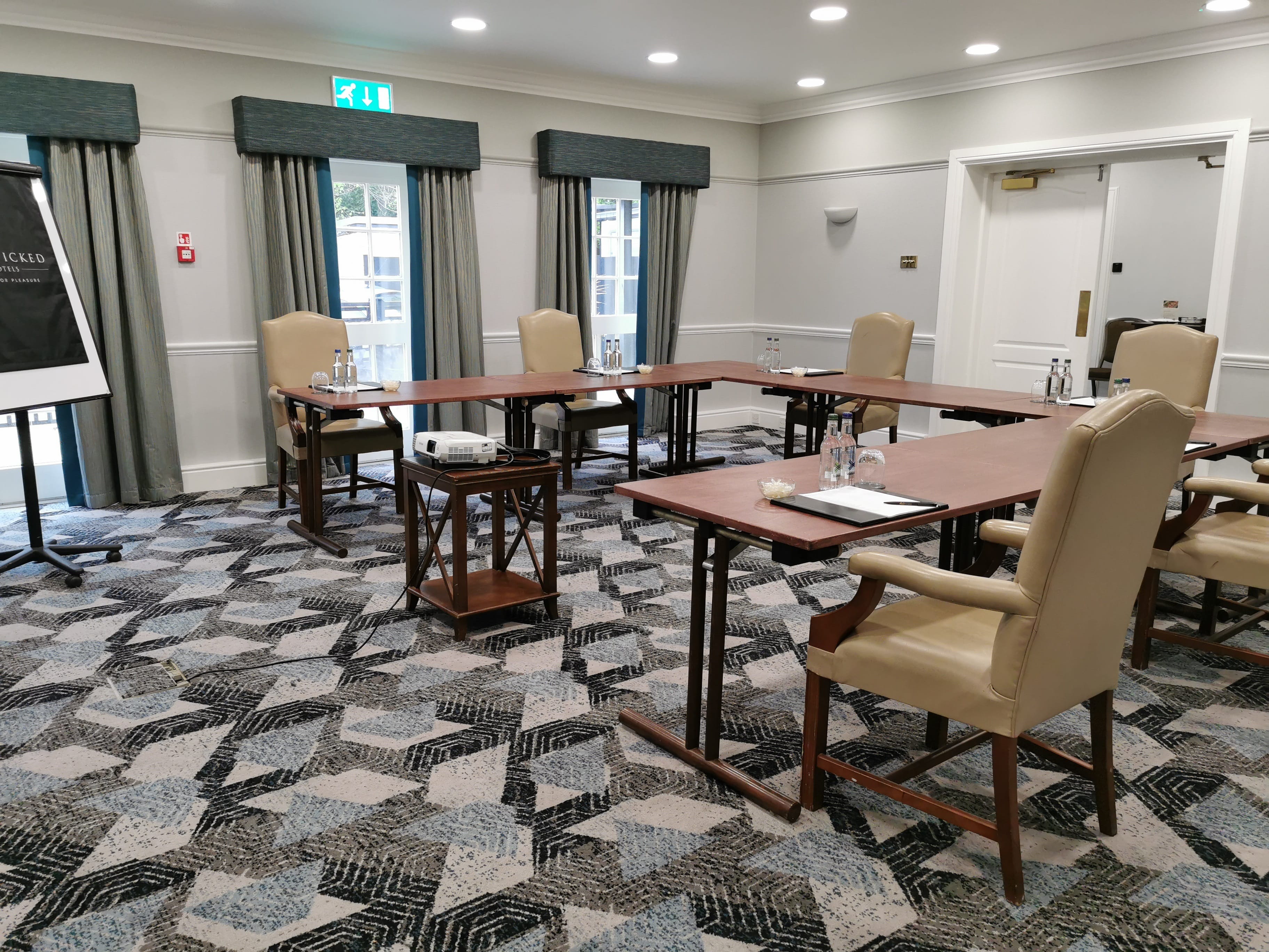 Ash Suite 1