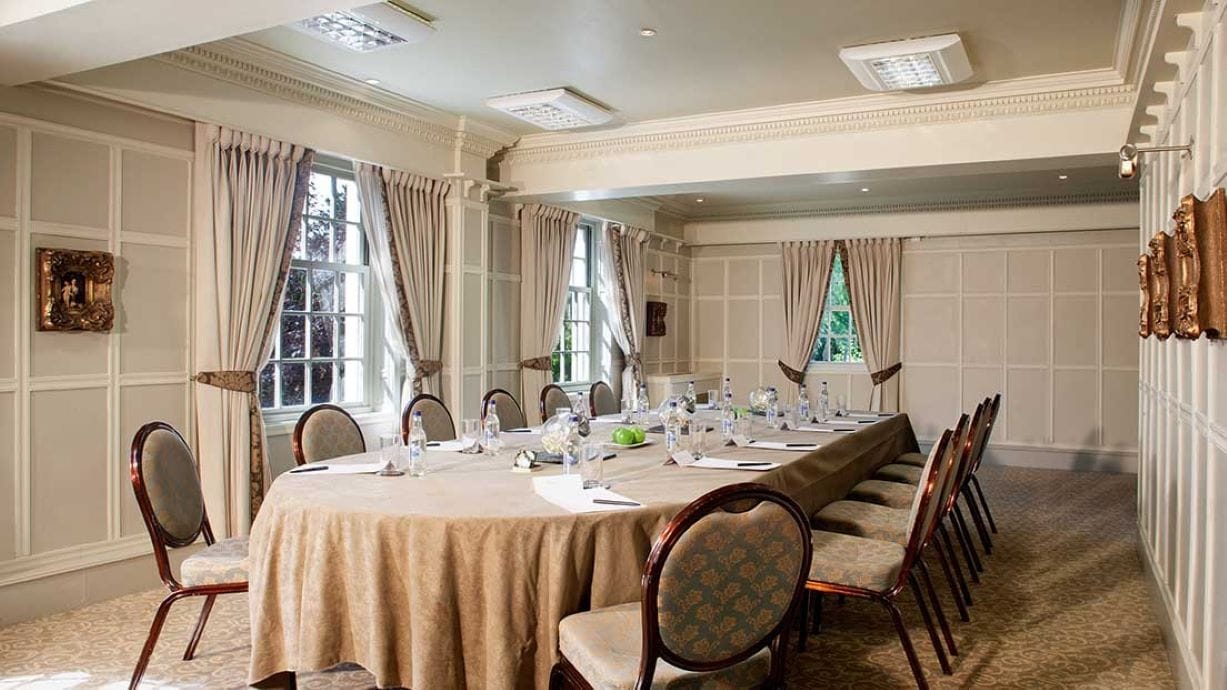 Oak Room 1