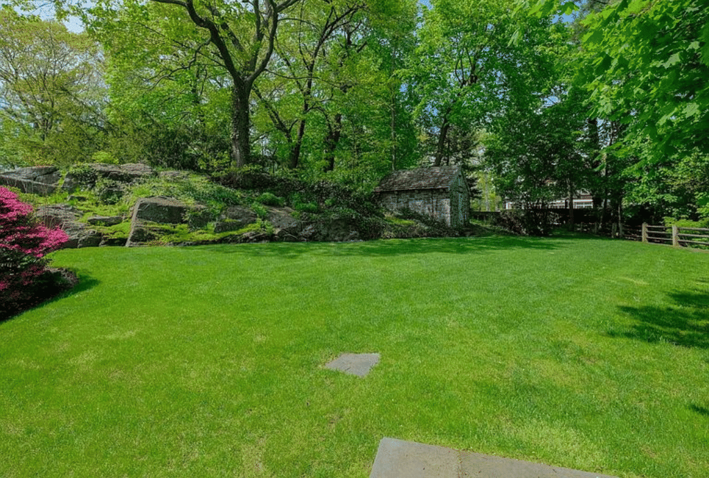 Gilded Age Mansion 15 minutes from NYC 19