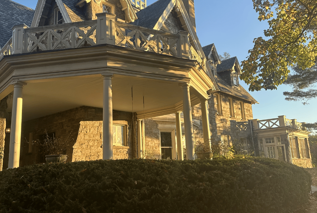 Gilded Age Mansion 15 minutes from NYC 8