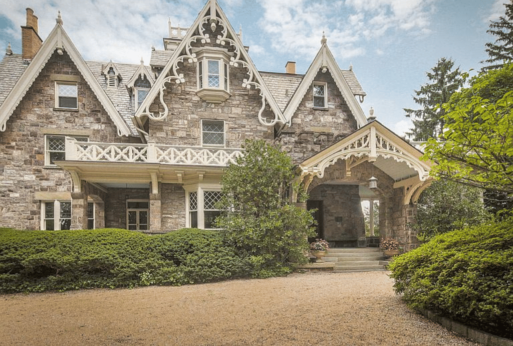 Gilded Age Mansion 15 minutes from NYC 18
