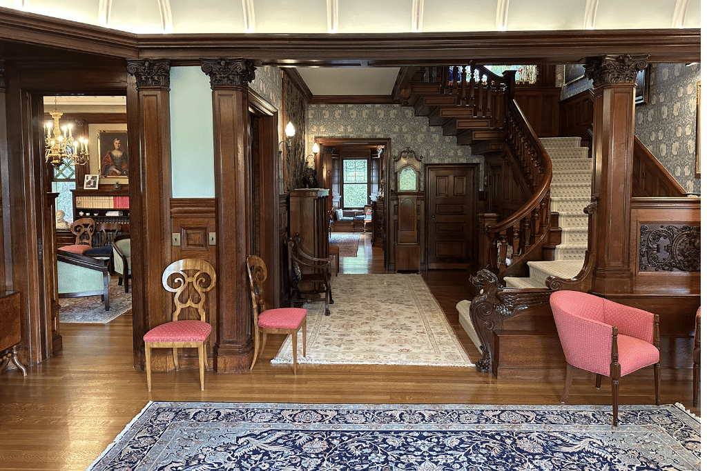 Gilded Age Mansion 15 minutes from NYC 2