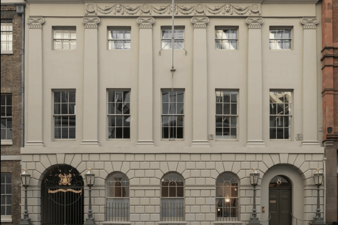 Roof Terrace in conjunction with the Court Room 2