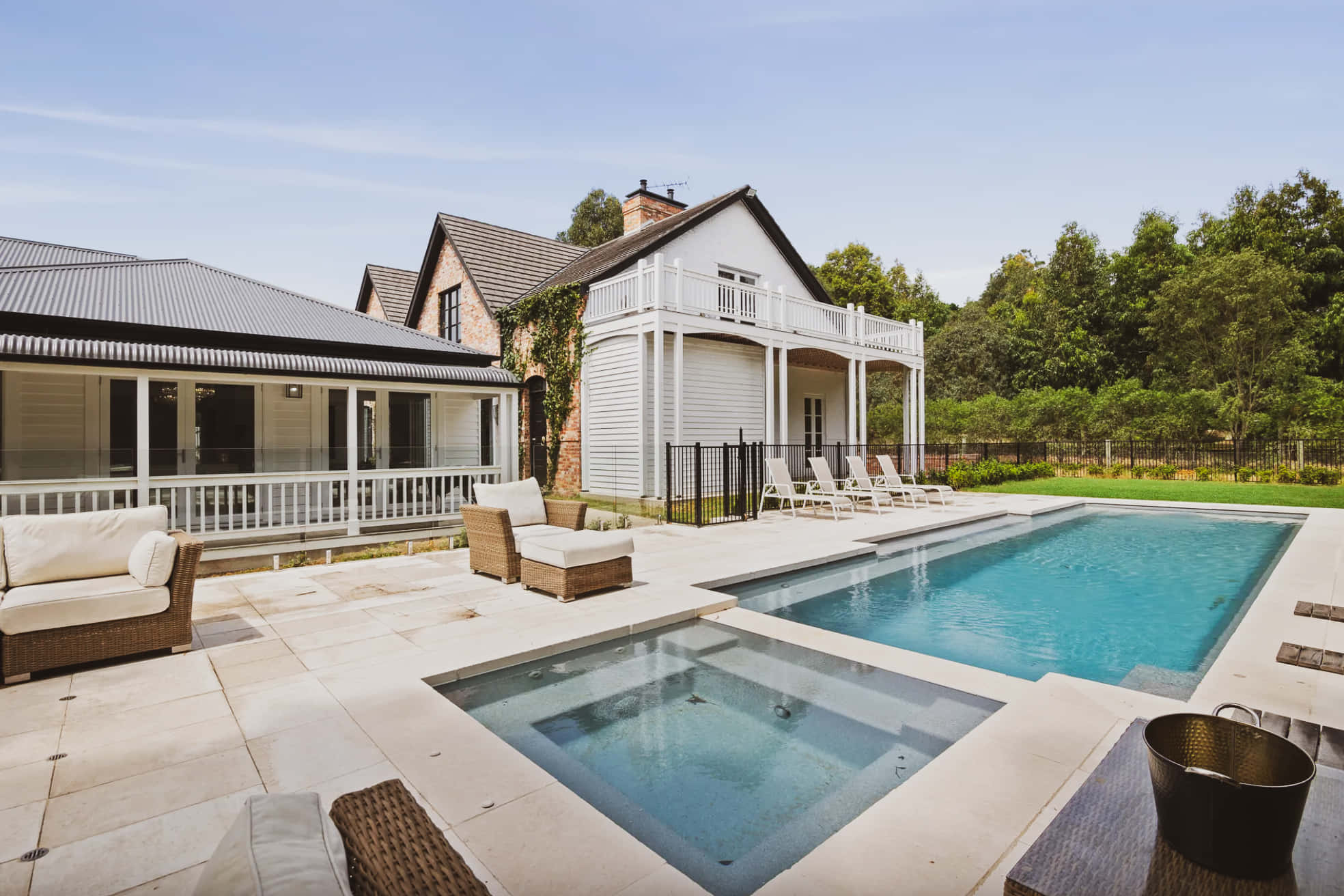 Scorpio Estate 0
