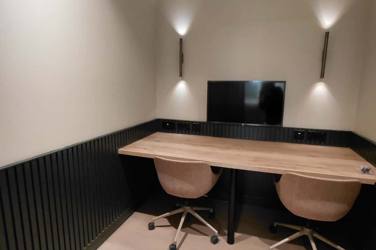 Podcast Booth 0