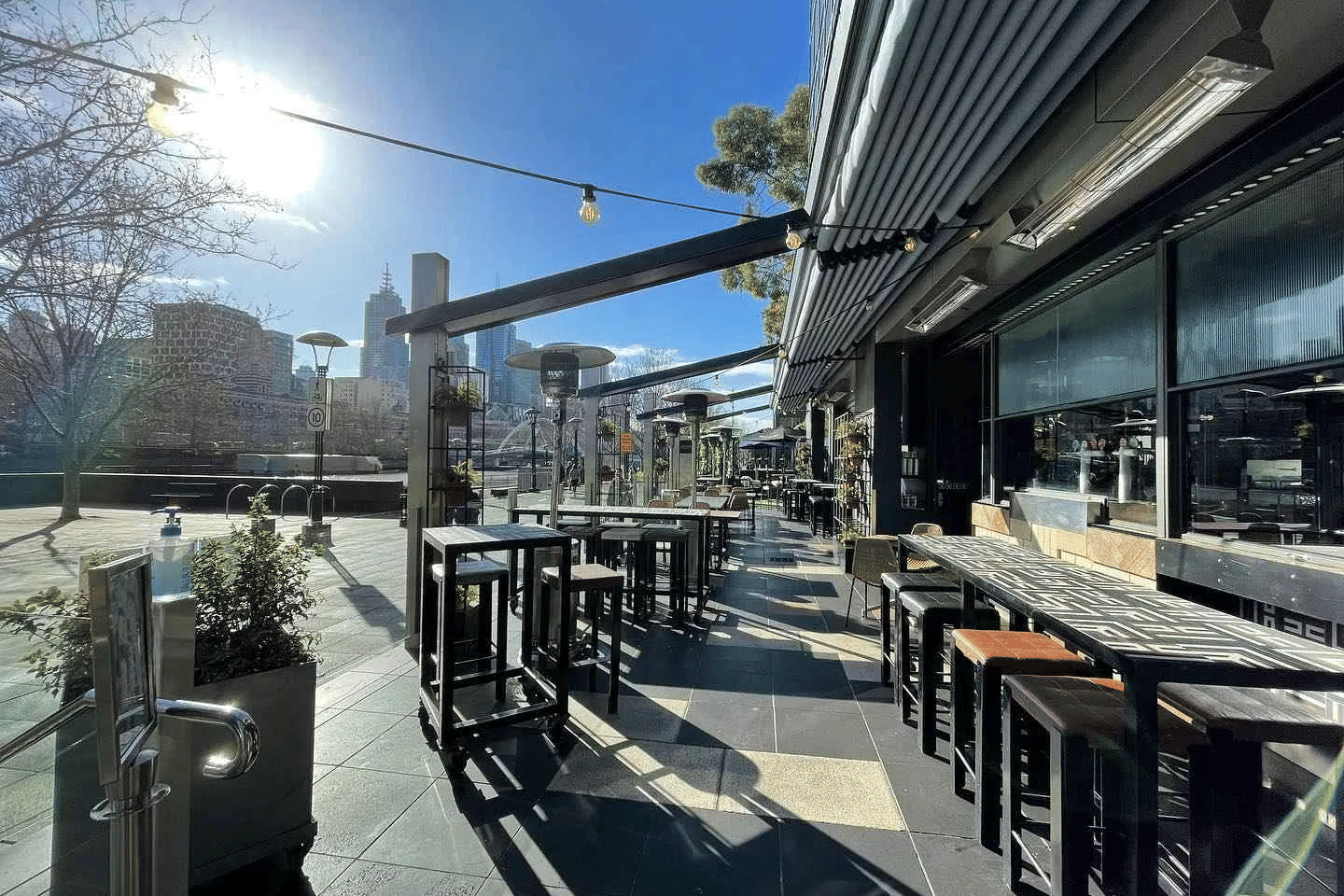 Bar Terrace 2