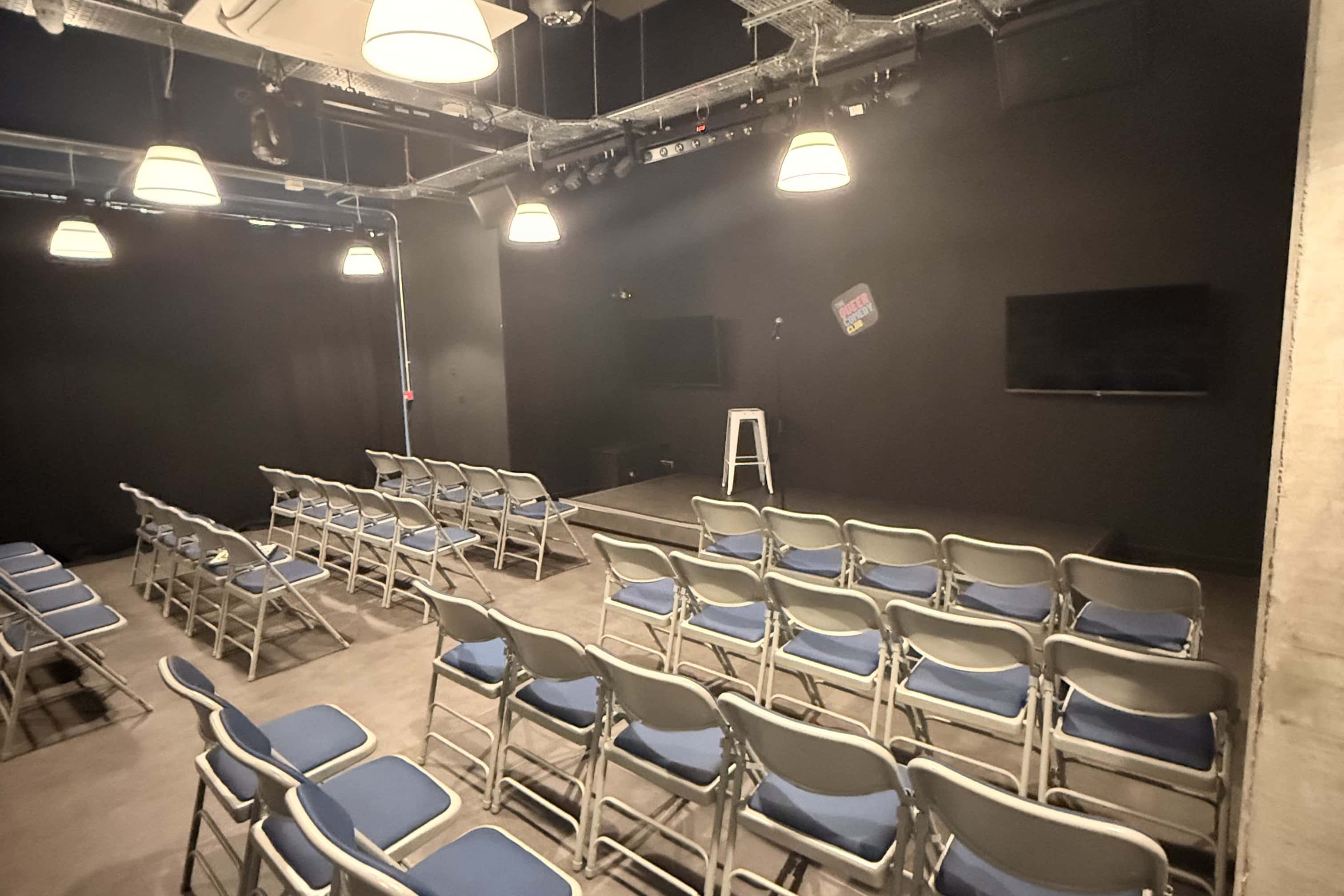 Queer Comedy Club 3