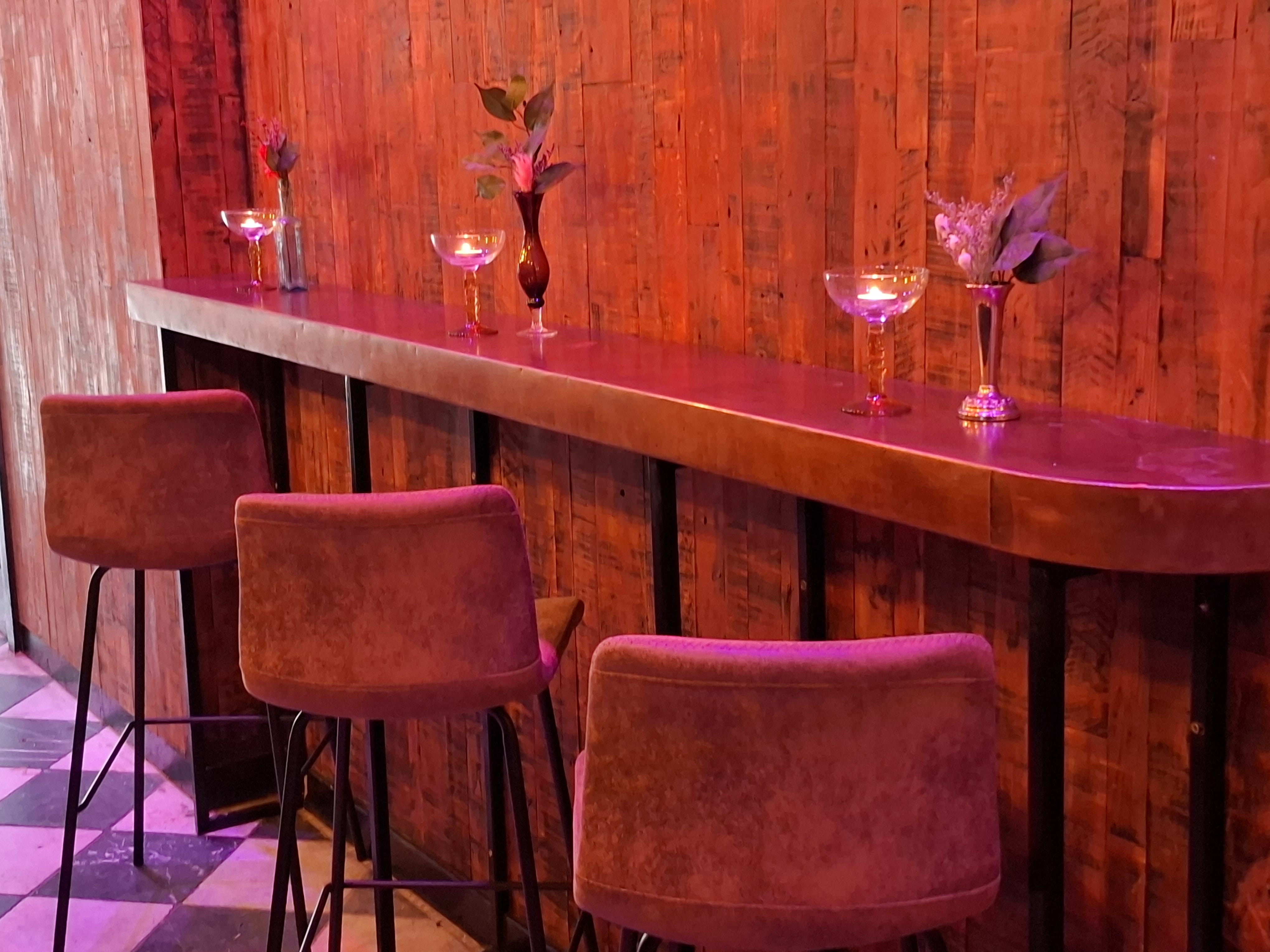 Wine Bar 2