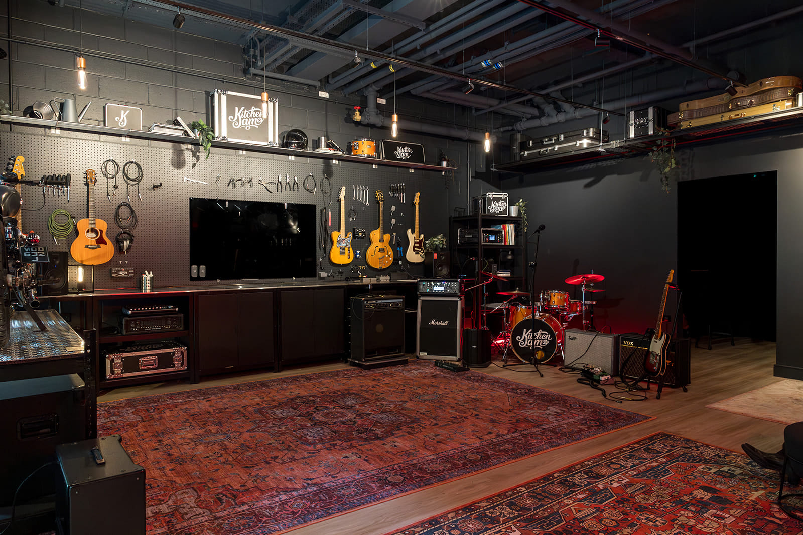 KitchenJam "Made To Play Guitar"  4