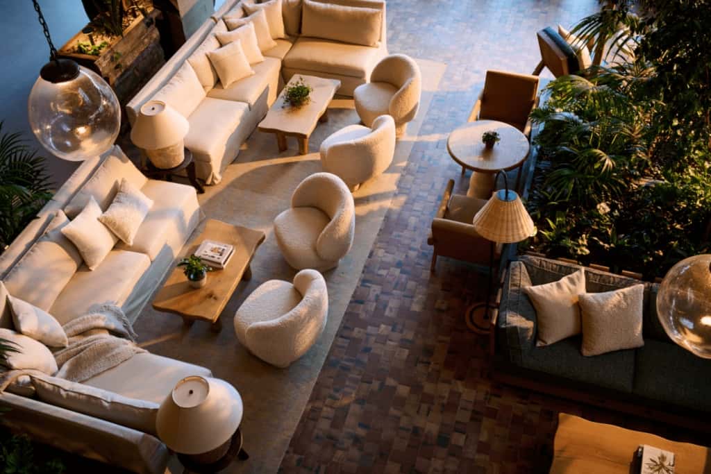 Crane Bar & Lounge 1