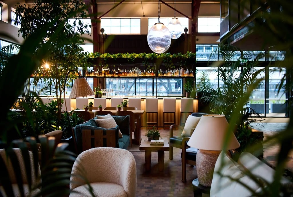 Crane Bar & Lounge 0
