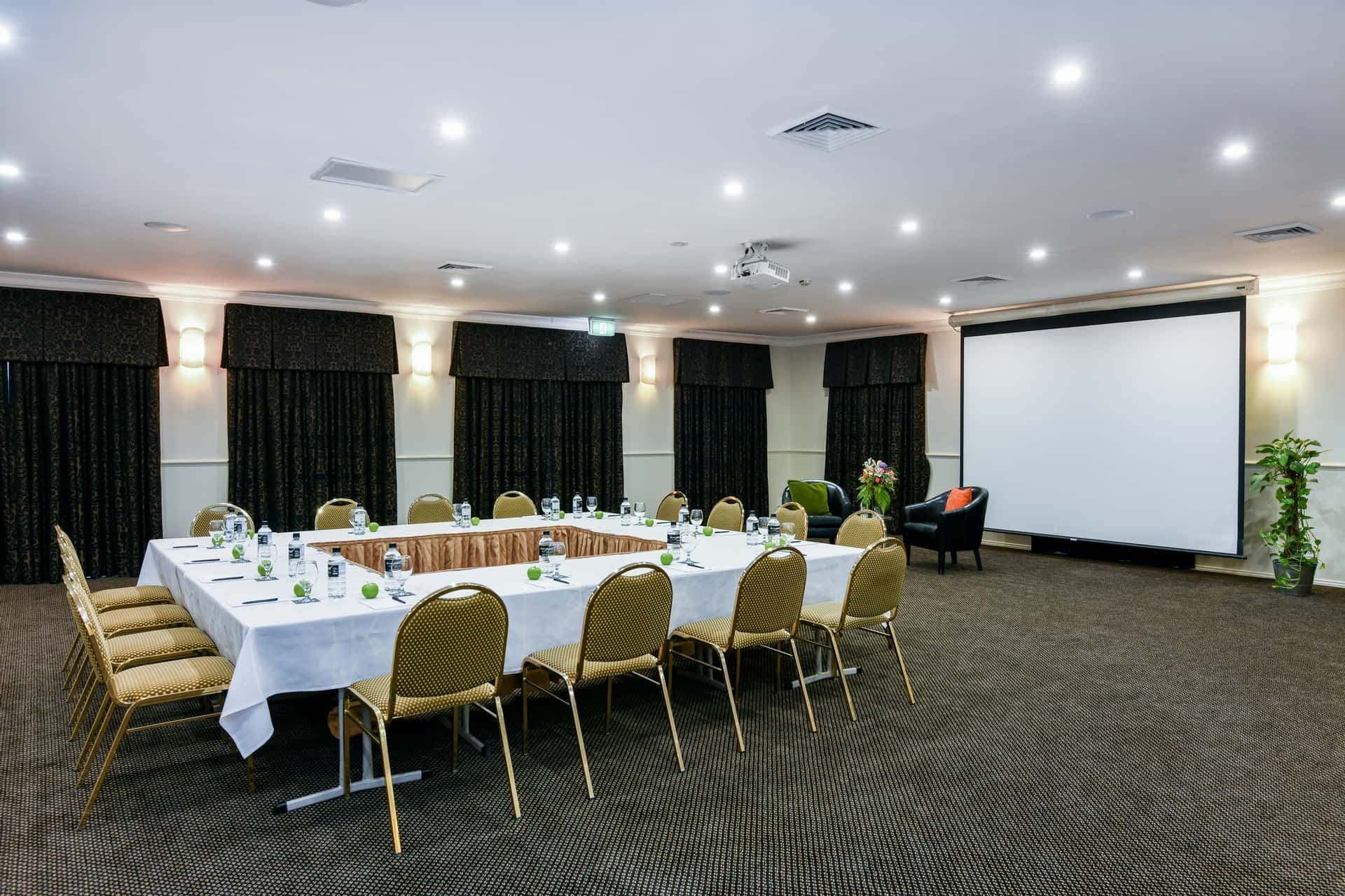 The Dumaresq Room 0