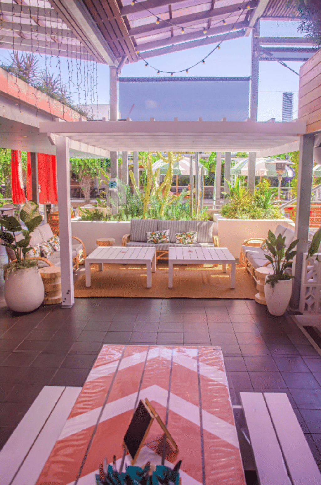 Cabana Lounge 2