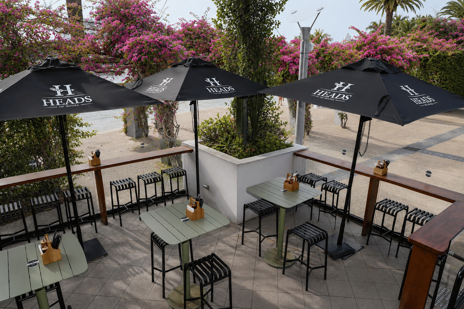 Sundeck 1