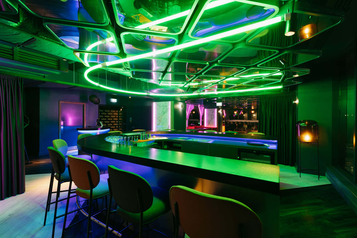 U-Bar 1
