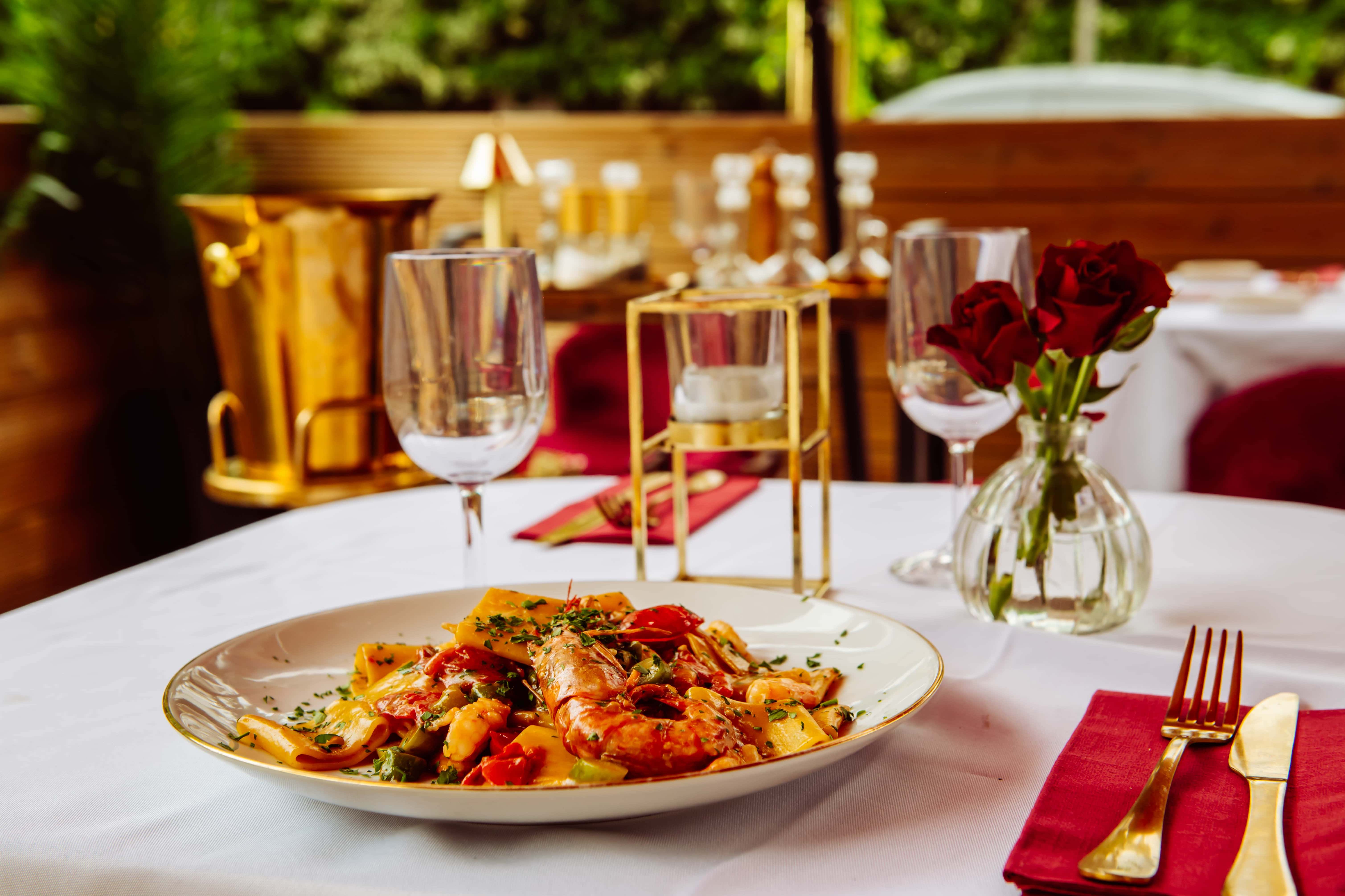 Restaurant & Lounge Group Bookings in Kensington 4