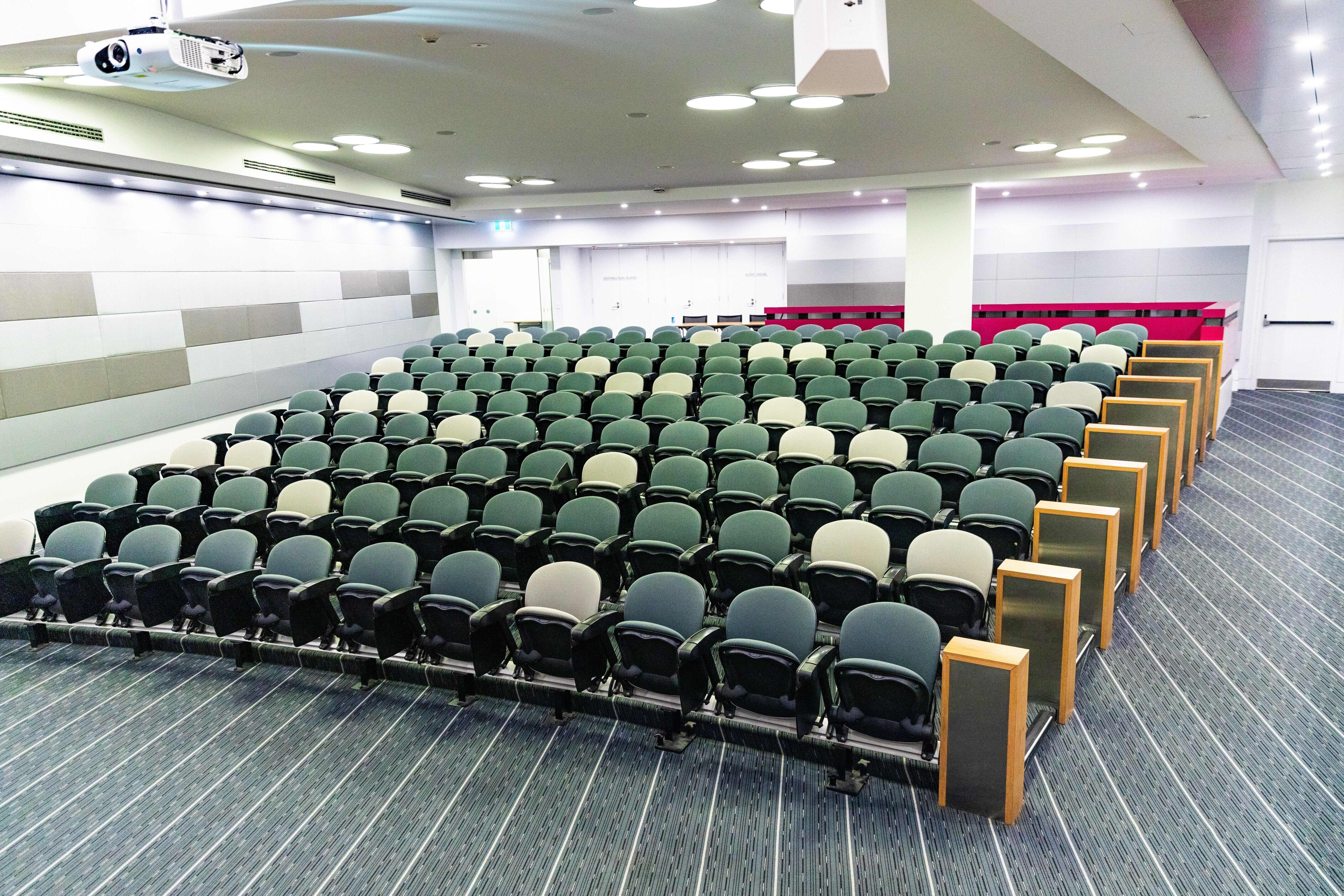 Alastair Swayn Theatre  2