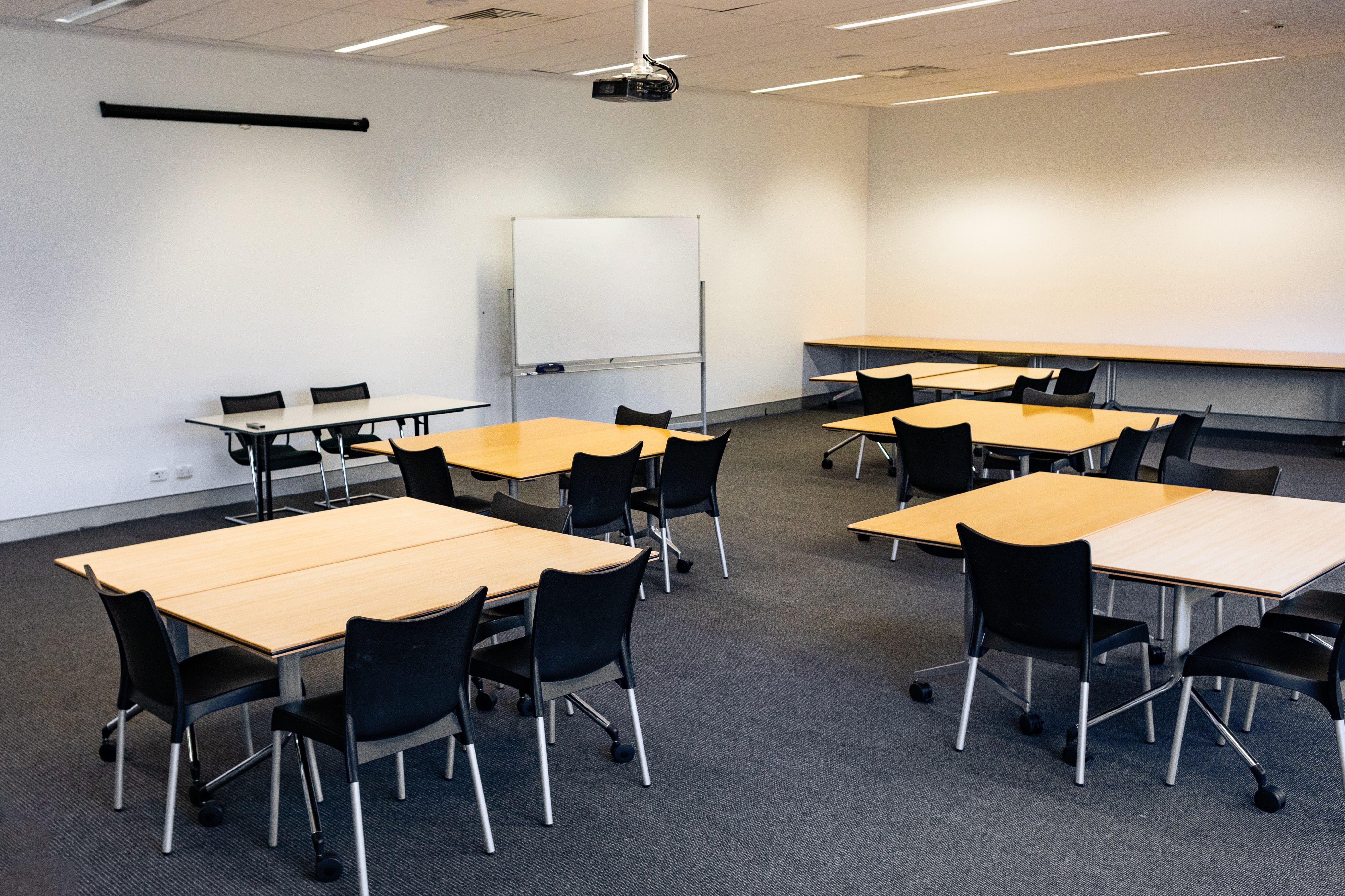 Oak Room  1