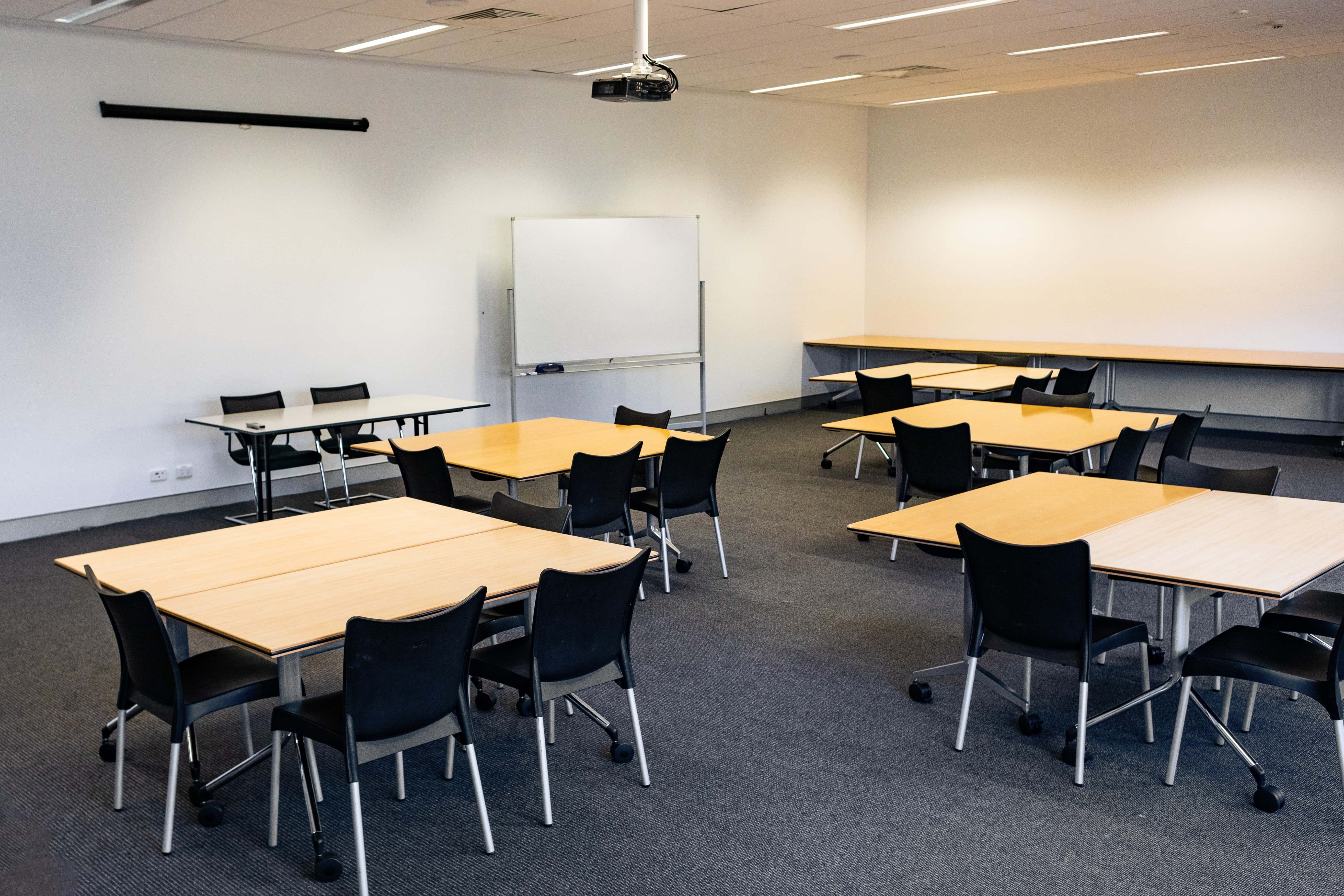 Oak Room 1