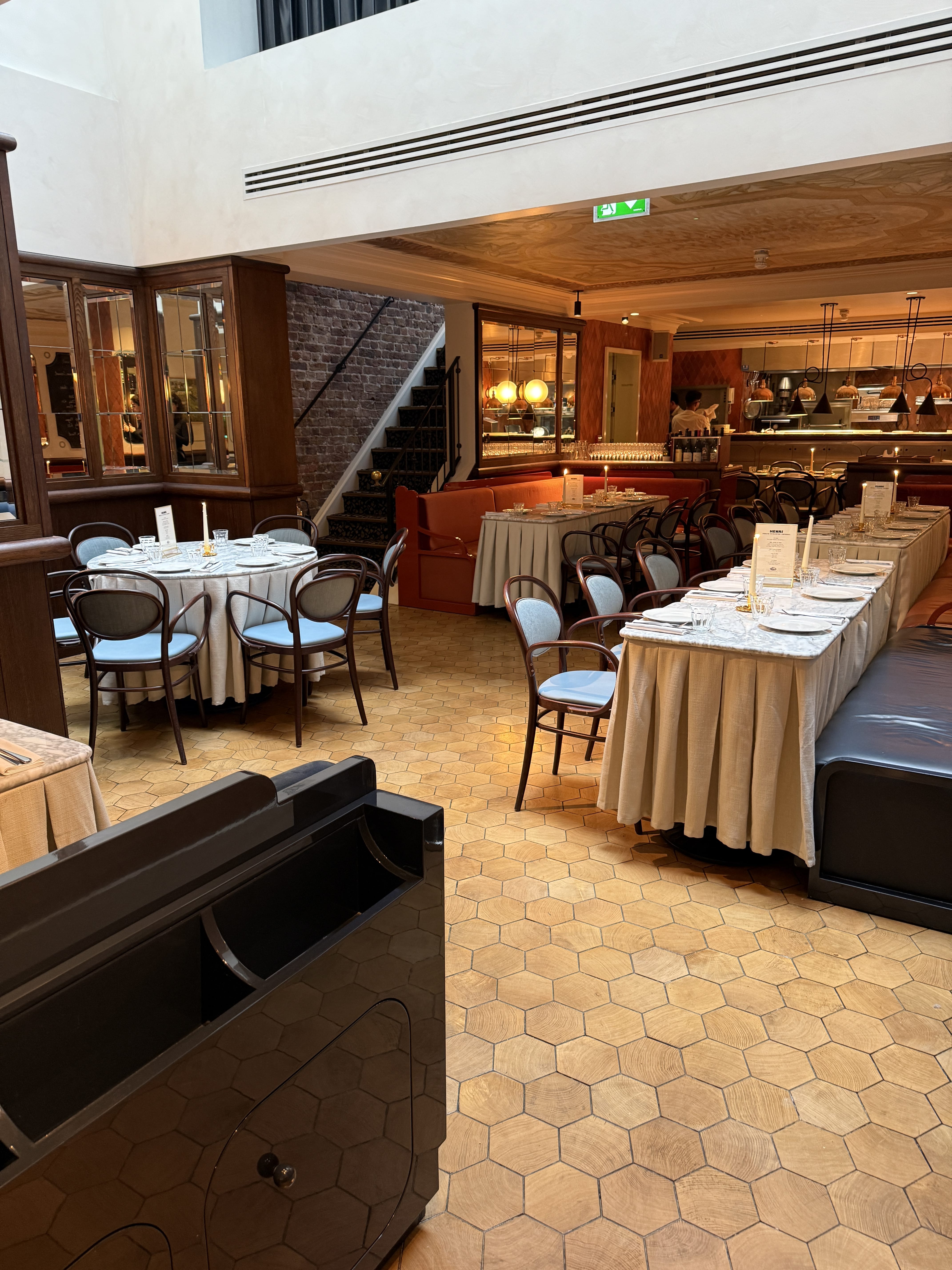 Henri Restaurant - Seated Event 2