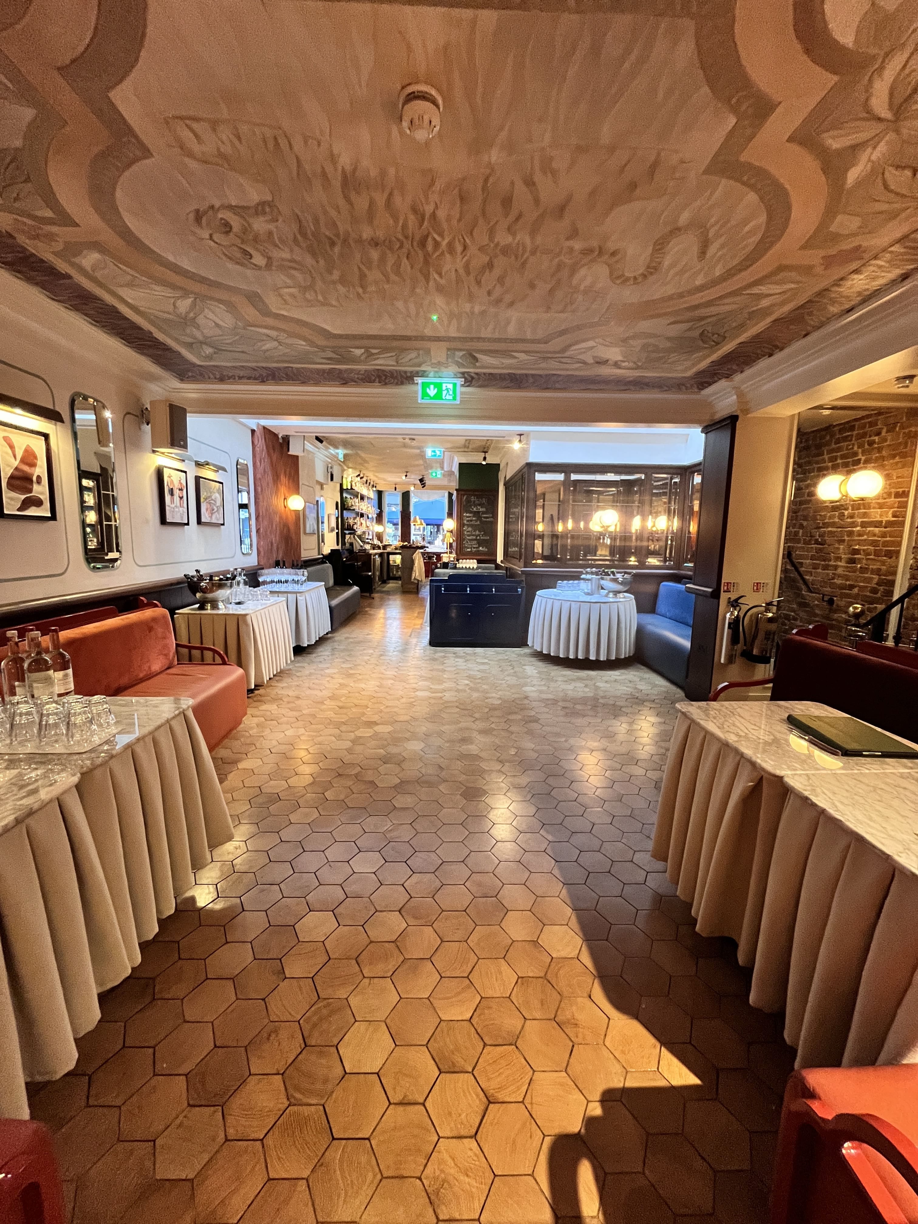 Henri Restaurant - Standing Reception