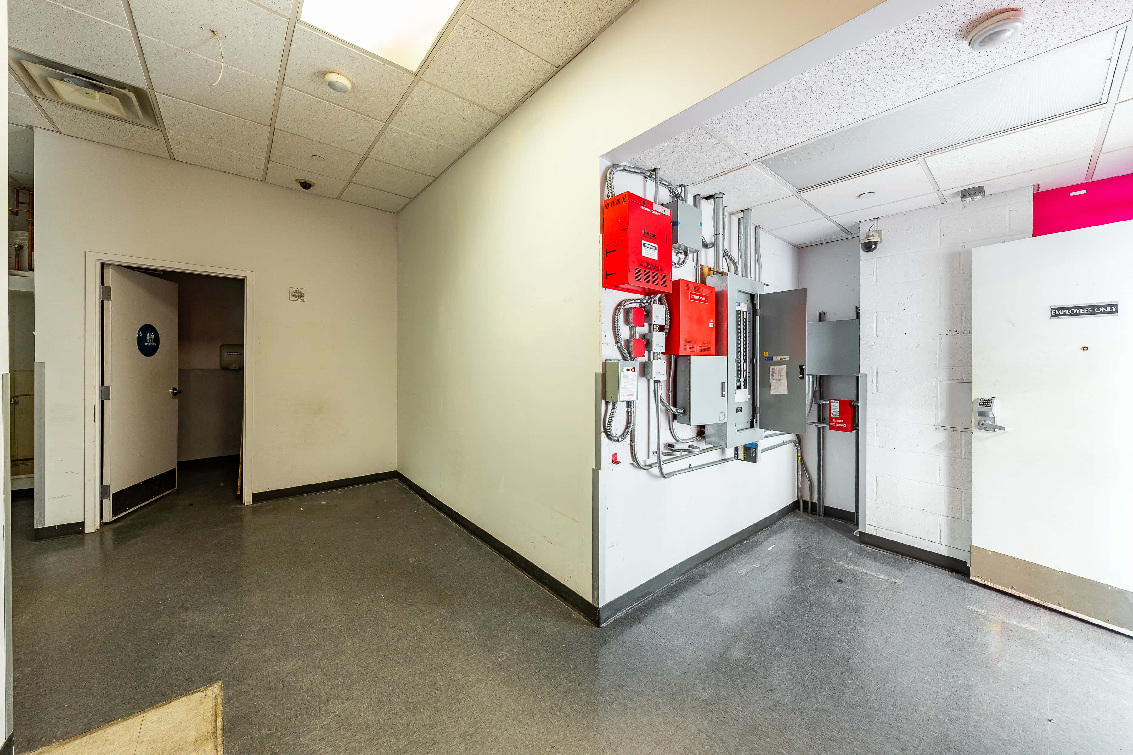 Retail Space 3