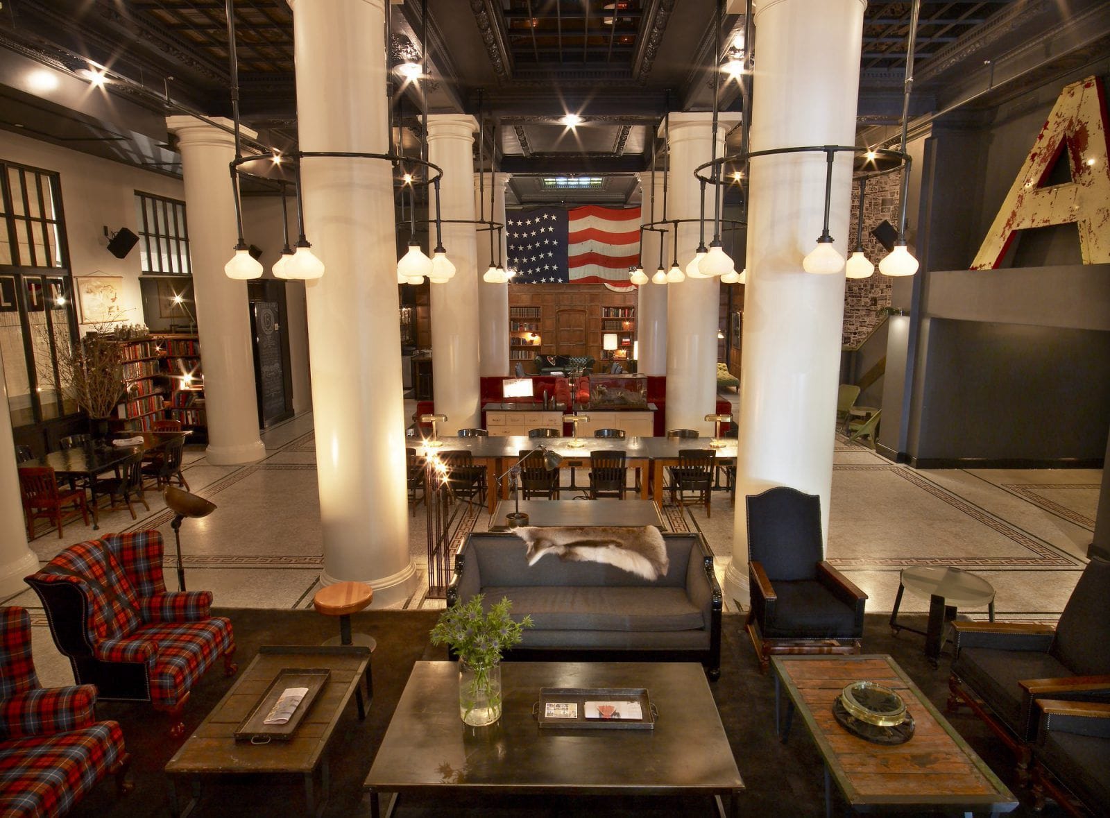 The Lobby Bar 7