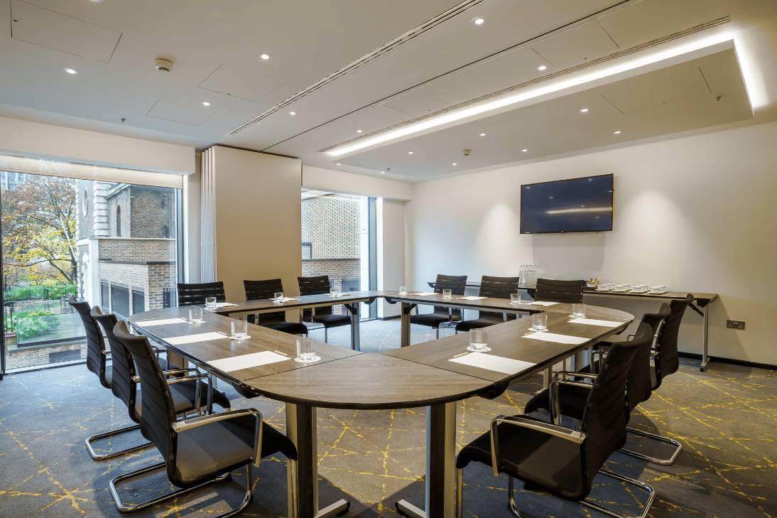 Dukes Suite 1