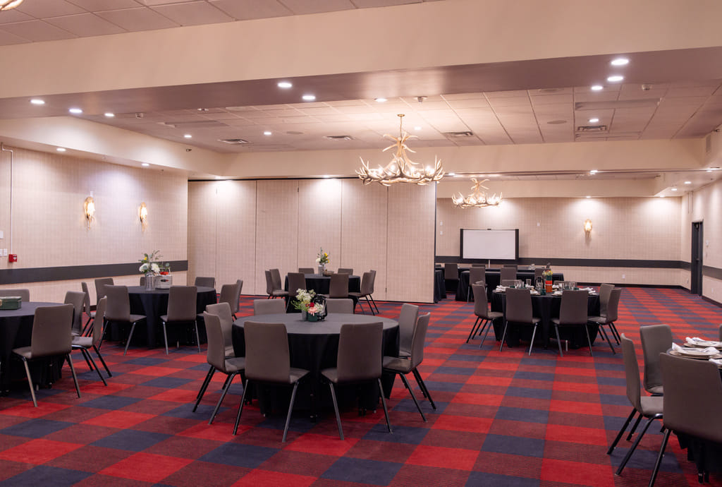 The Summit Room 3