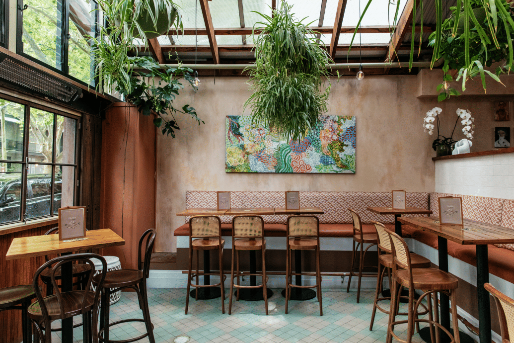 Phylli's Garden and Mezzanine 4