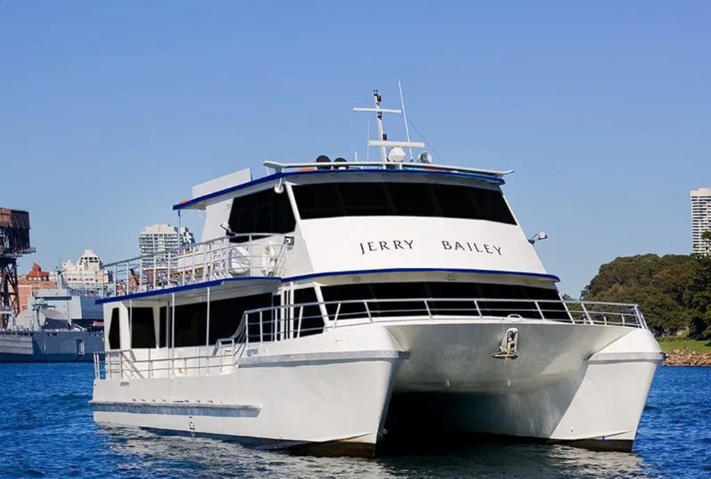 Jerry Bailey 70" Motor Catamaran 1