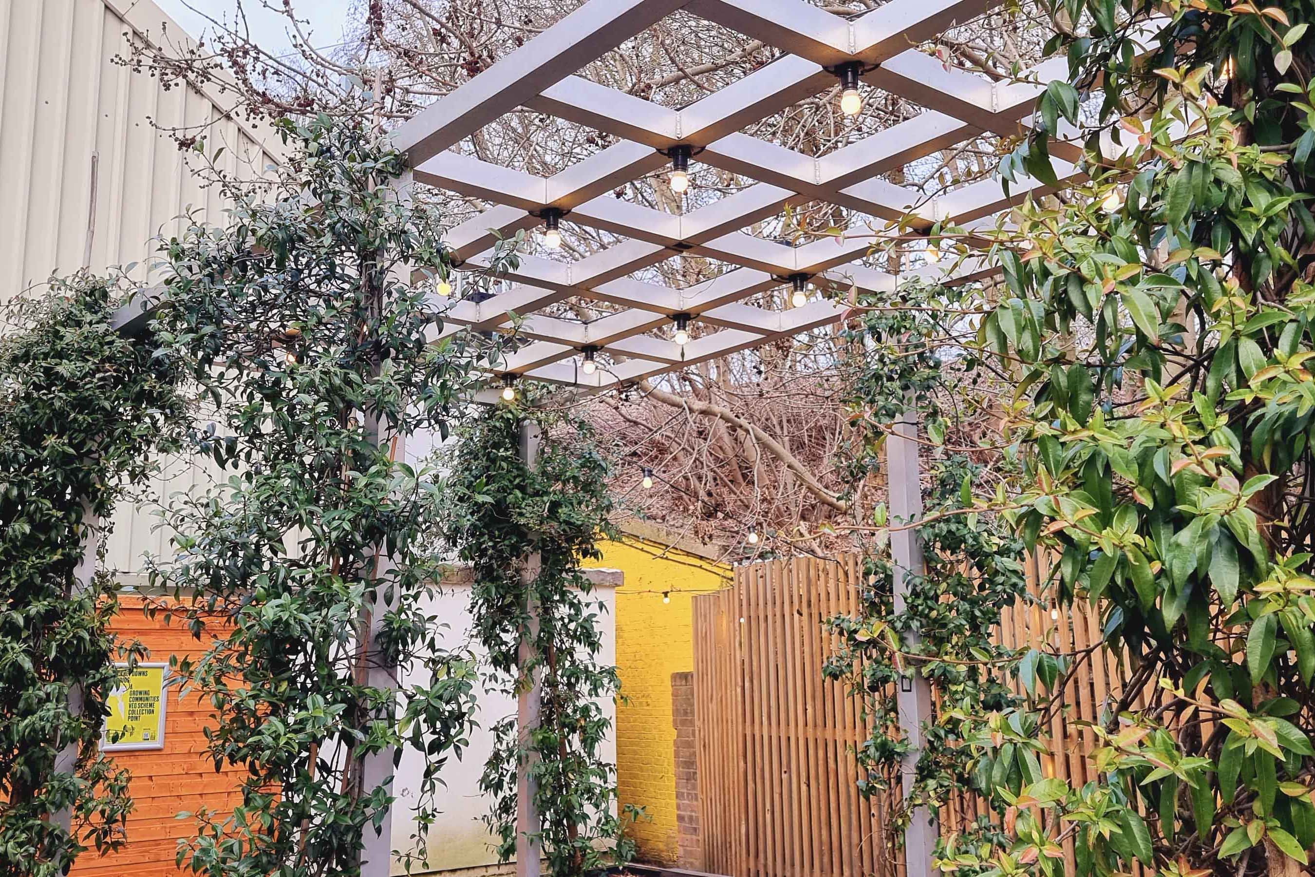 Daylight / Blackout / Events / Photo / Video Infinity Cove Studio - White Space 2 of 2 10