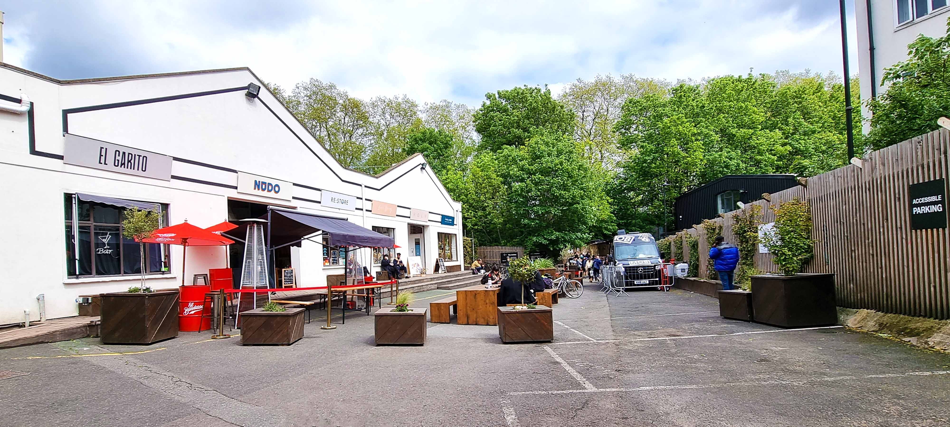 Daylight / Blackout / Events / Photo / Video Infinity Cove Studio - White Space 2 of 2 4