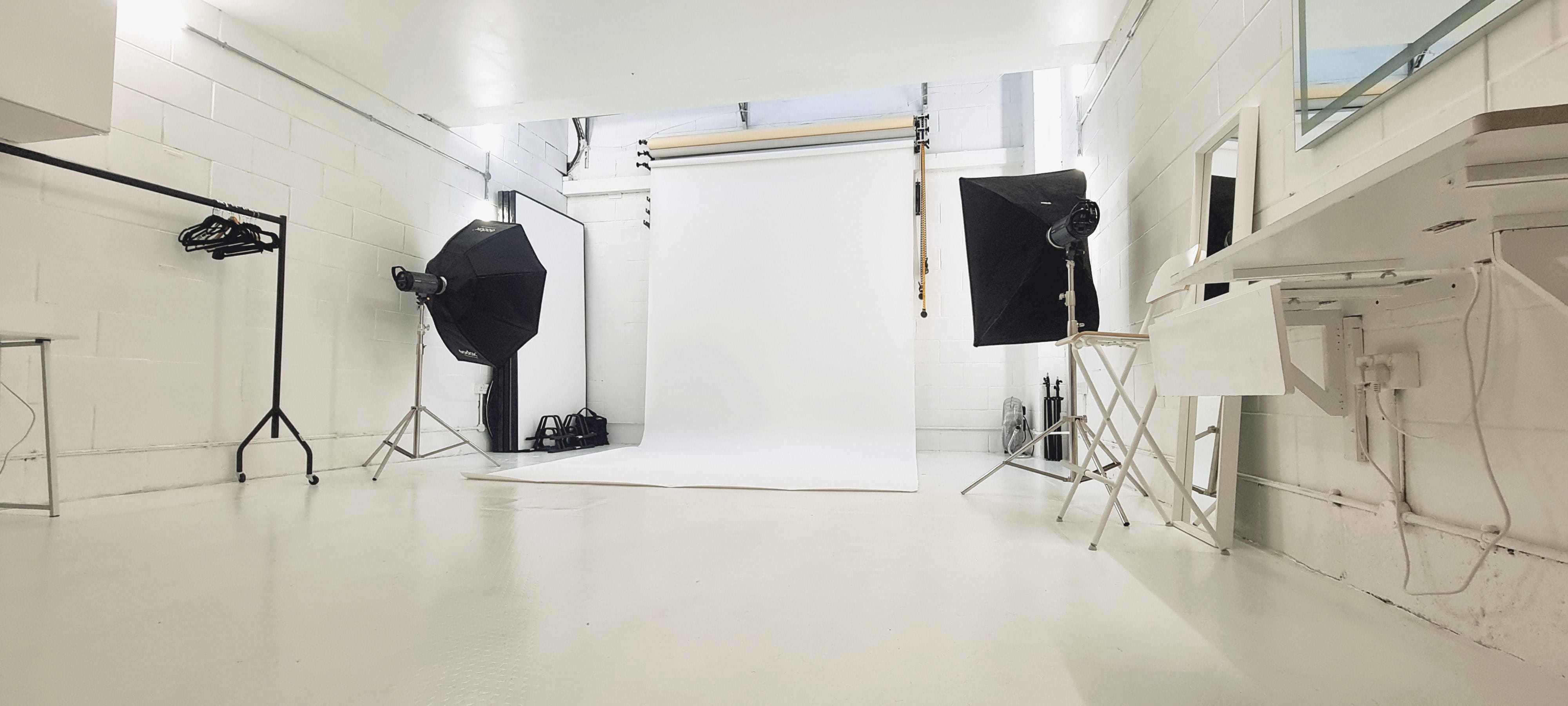Daylight / Blackout/ Video / Photo Studio - White Space 1 of 2 9