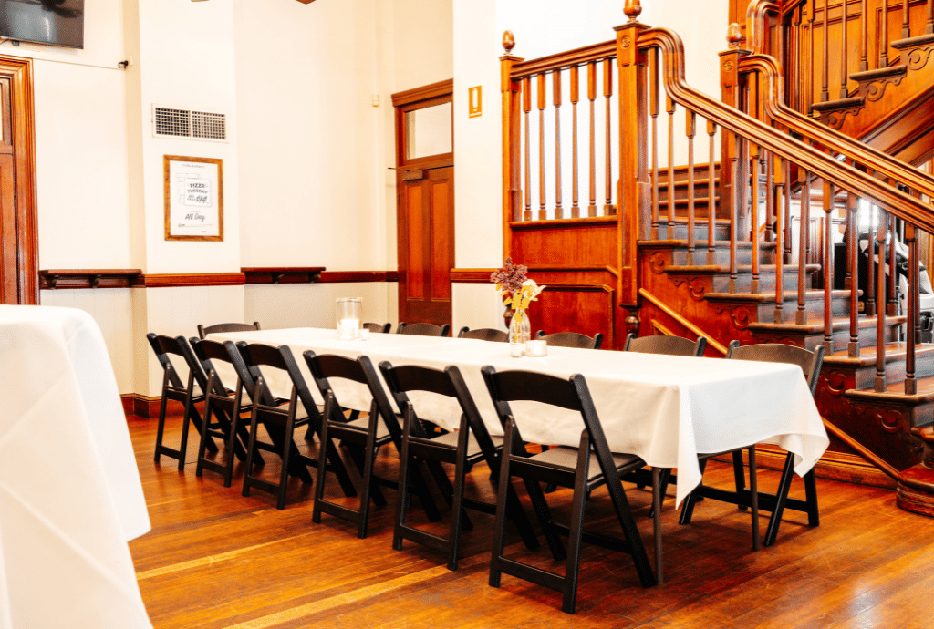 The Banksia Lounge 4