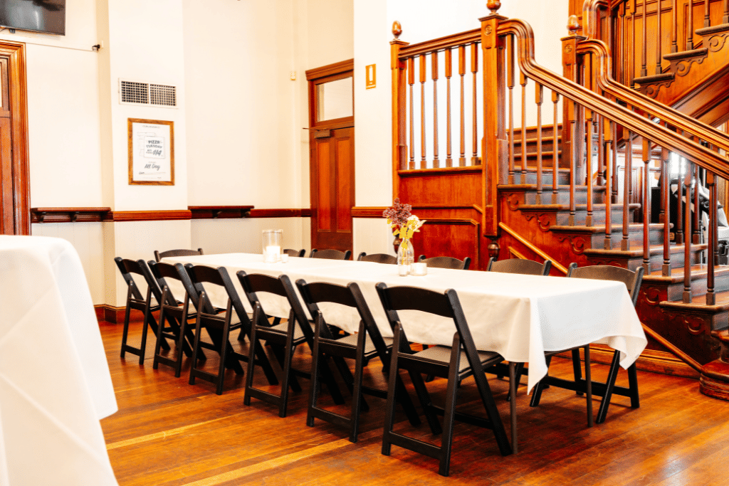 The Banksia Lounge 4