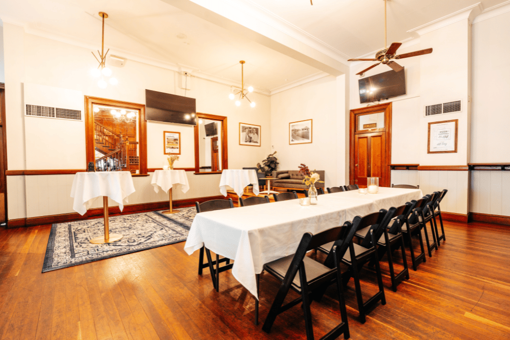 The Banksia Lounge 0