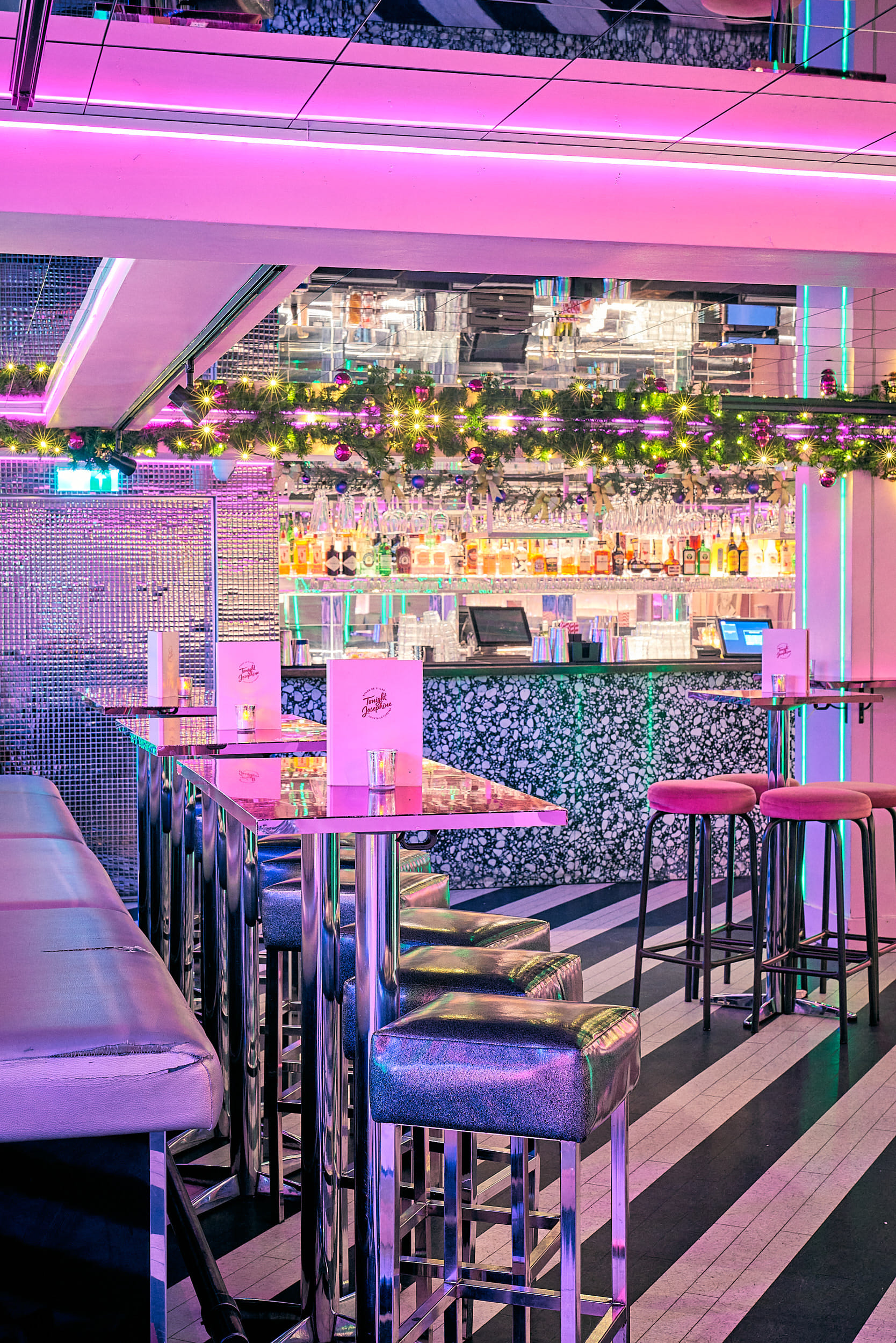 Second Bar 1