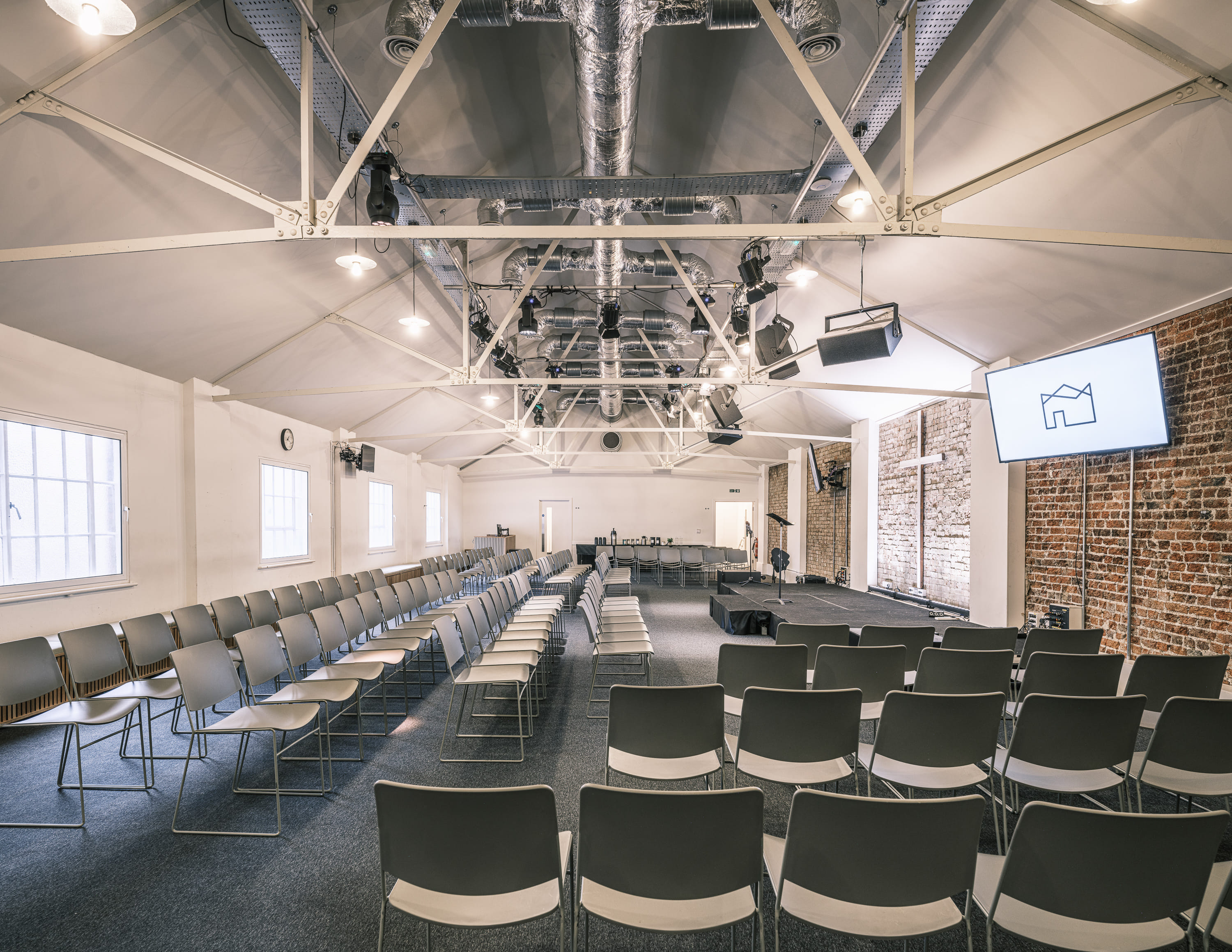 Upper Room: 200-person Auditorium for Conferences, Events & Premium Live Streaming 2