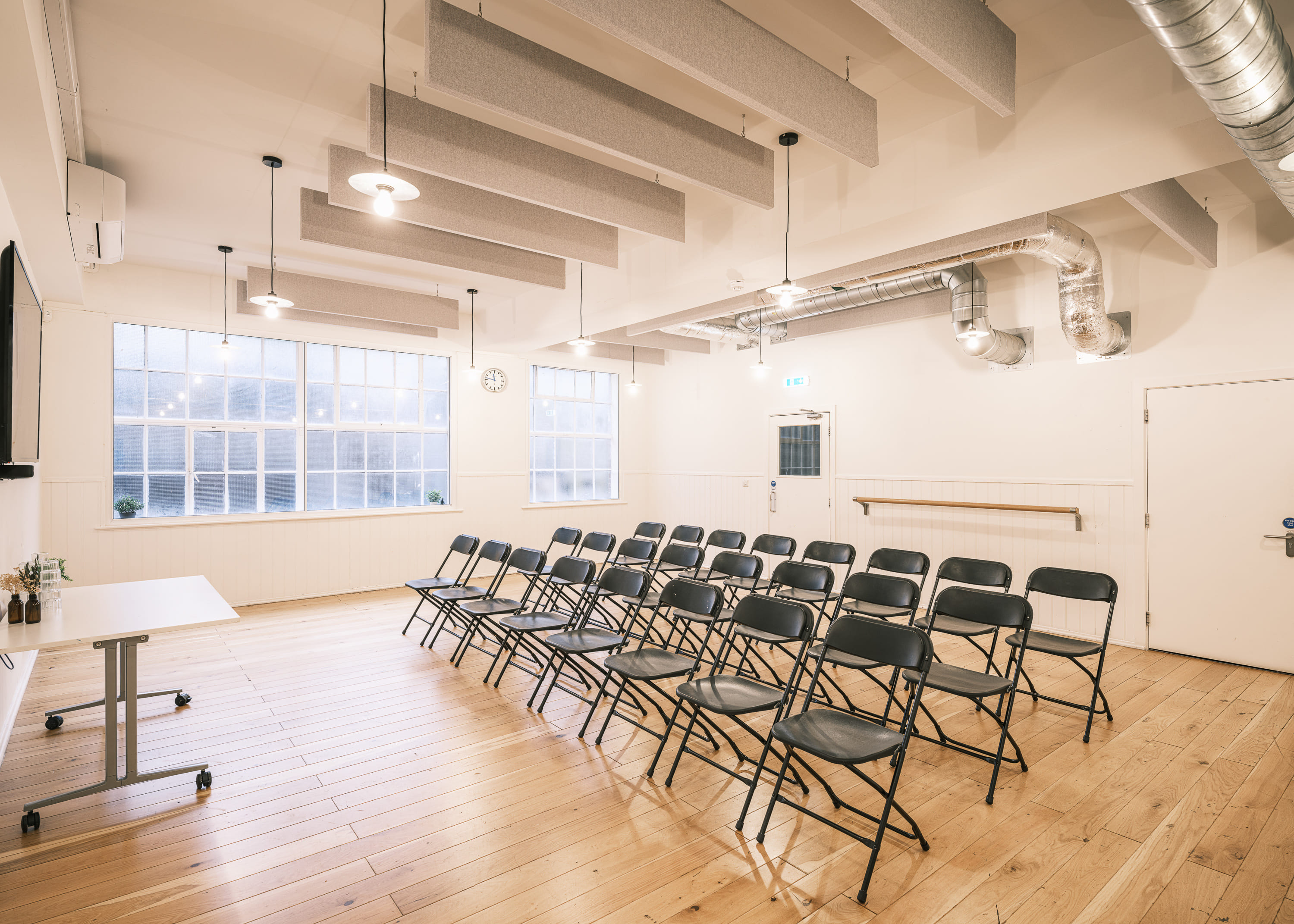 Fleet Room: Blank Canvas, 40-person event space with 65" Screen 2