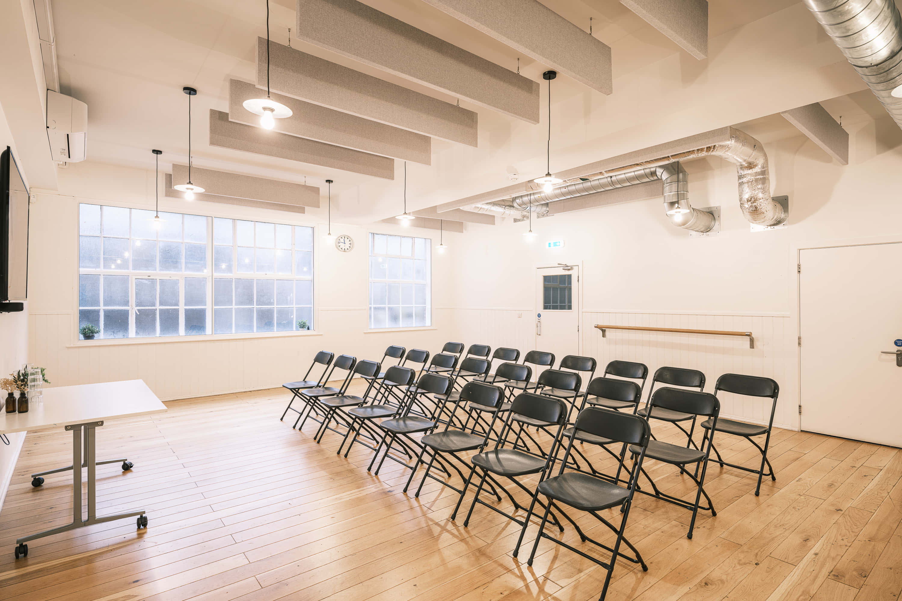 Fleet Room: Blank Canvas, 40-person event space with 65" Screen 2