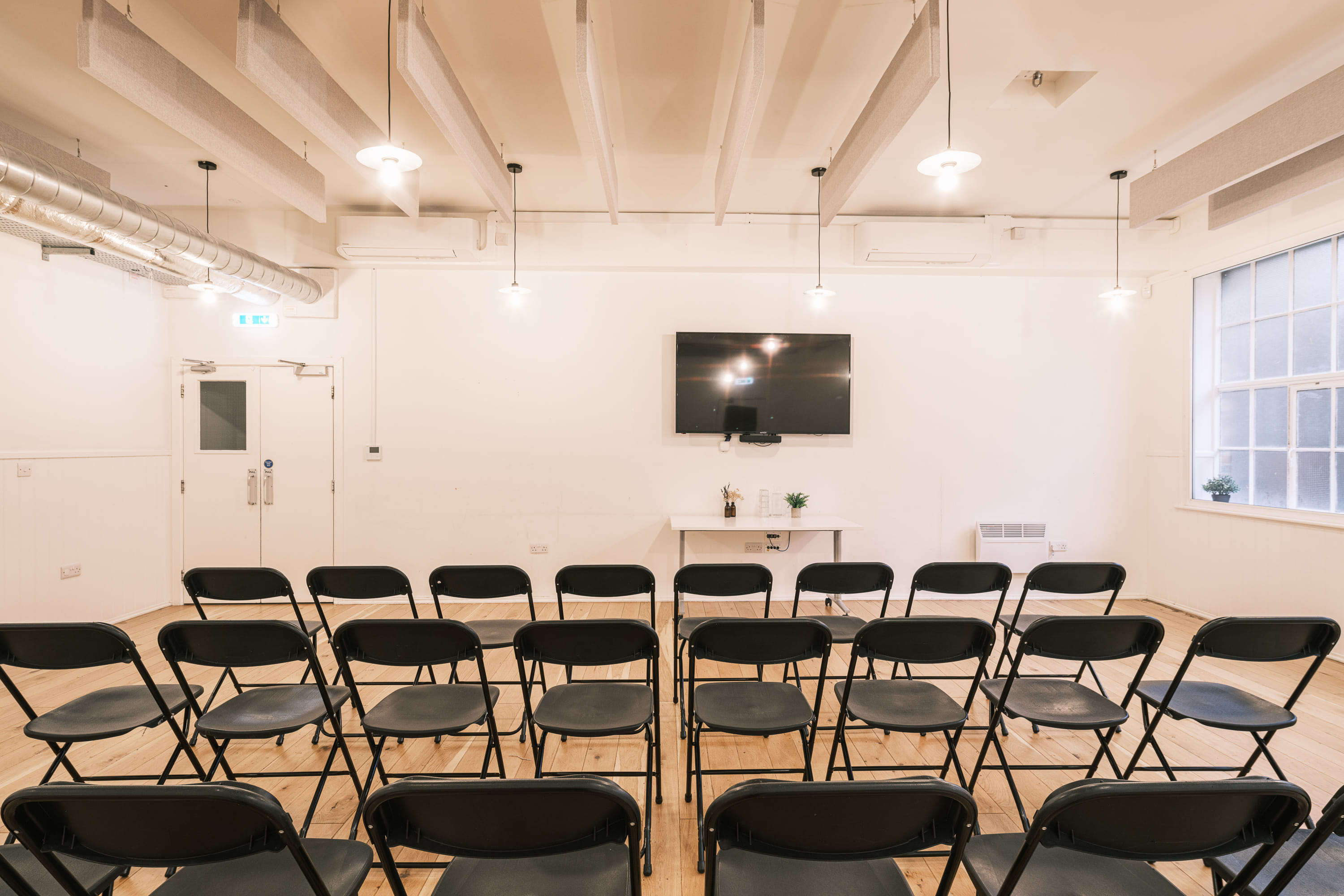 Fleet Room: Blank Canvas, 40-person event space with 65" Screen 3
