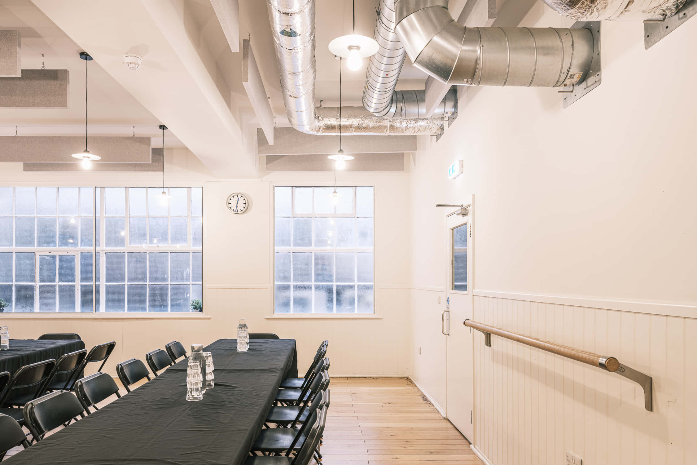 Fleet Room: Blank Canvas, 40-person event space with 65" Screen 8