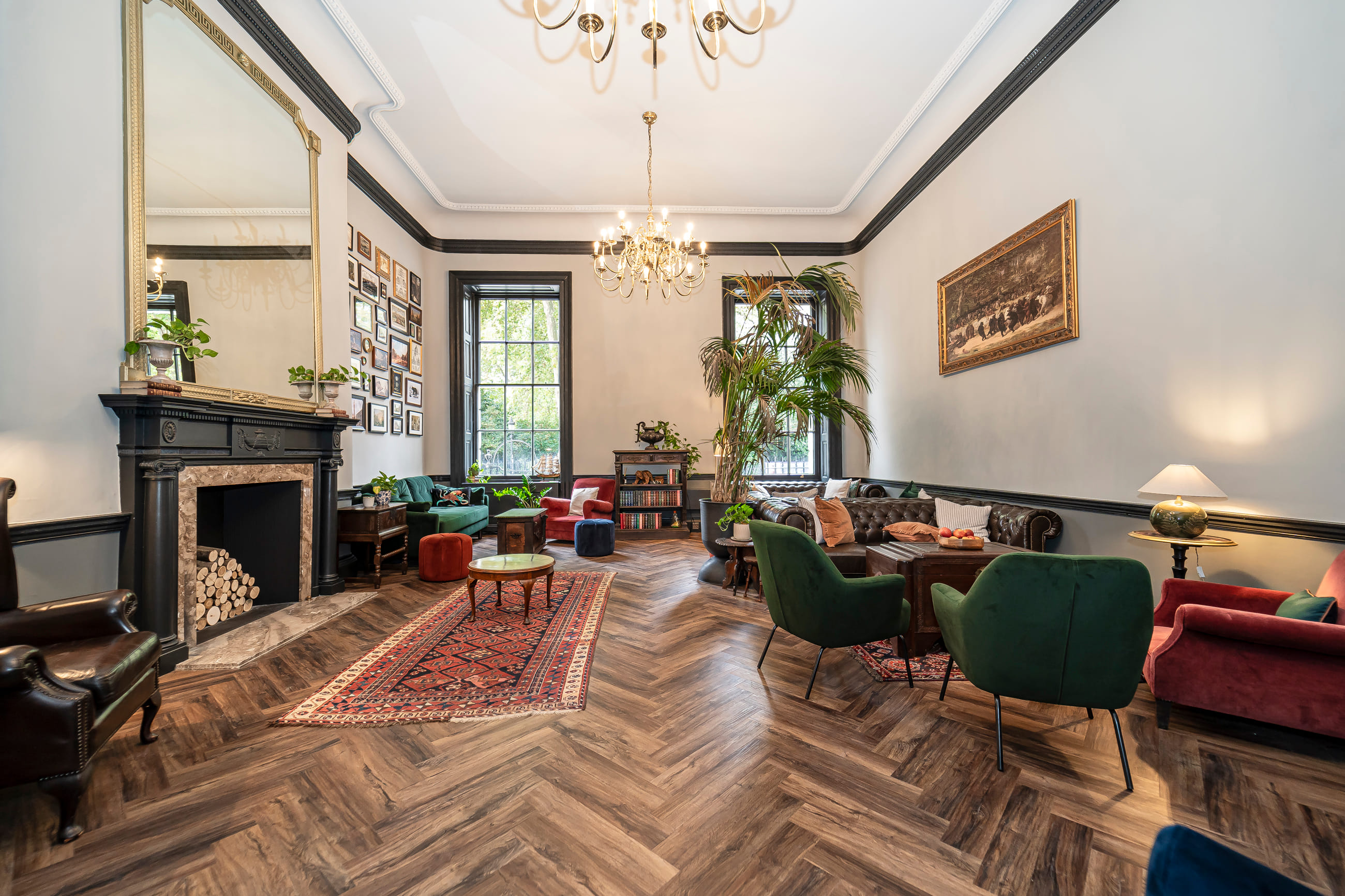 The White House - Lounge