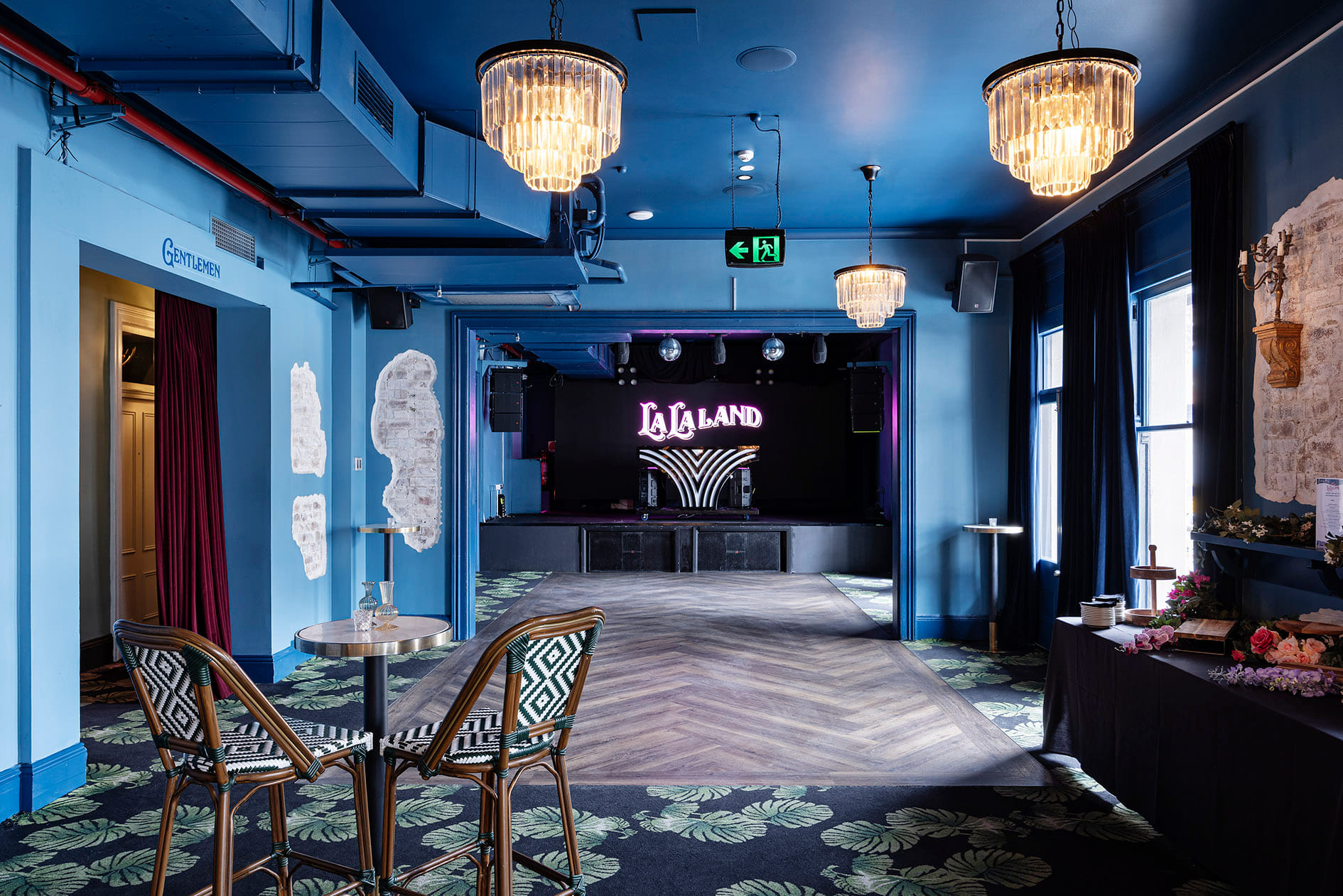 Level 1 Exclusive Hire 6