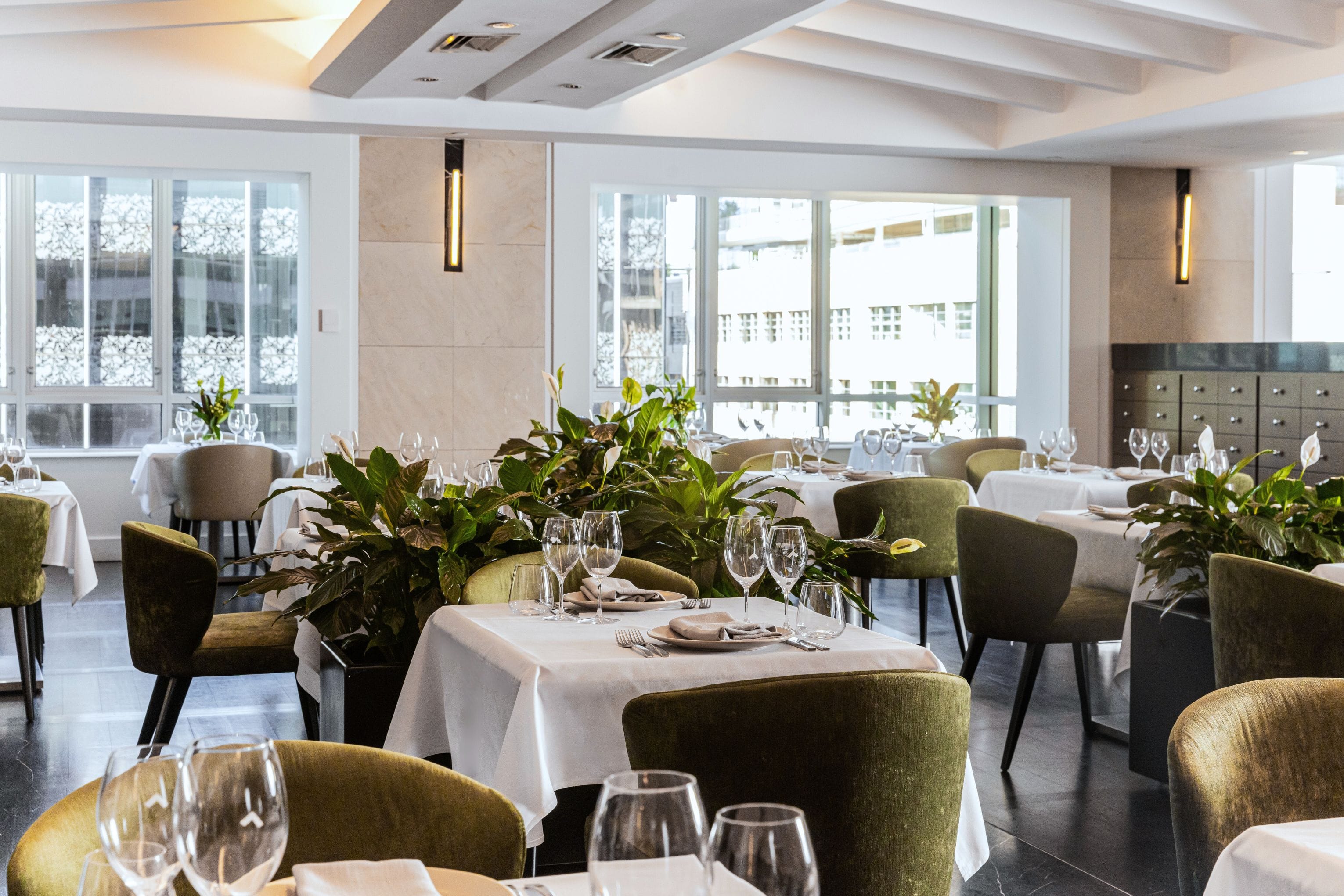 Ten Stories Restaurant  0