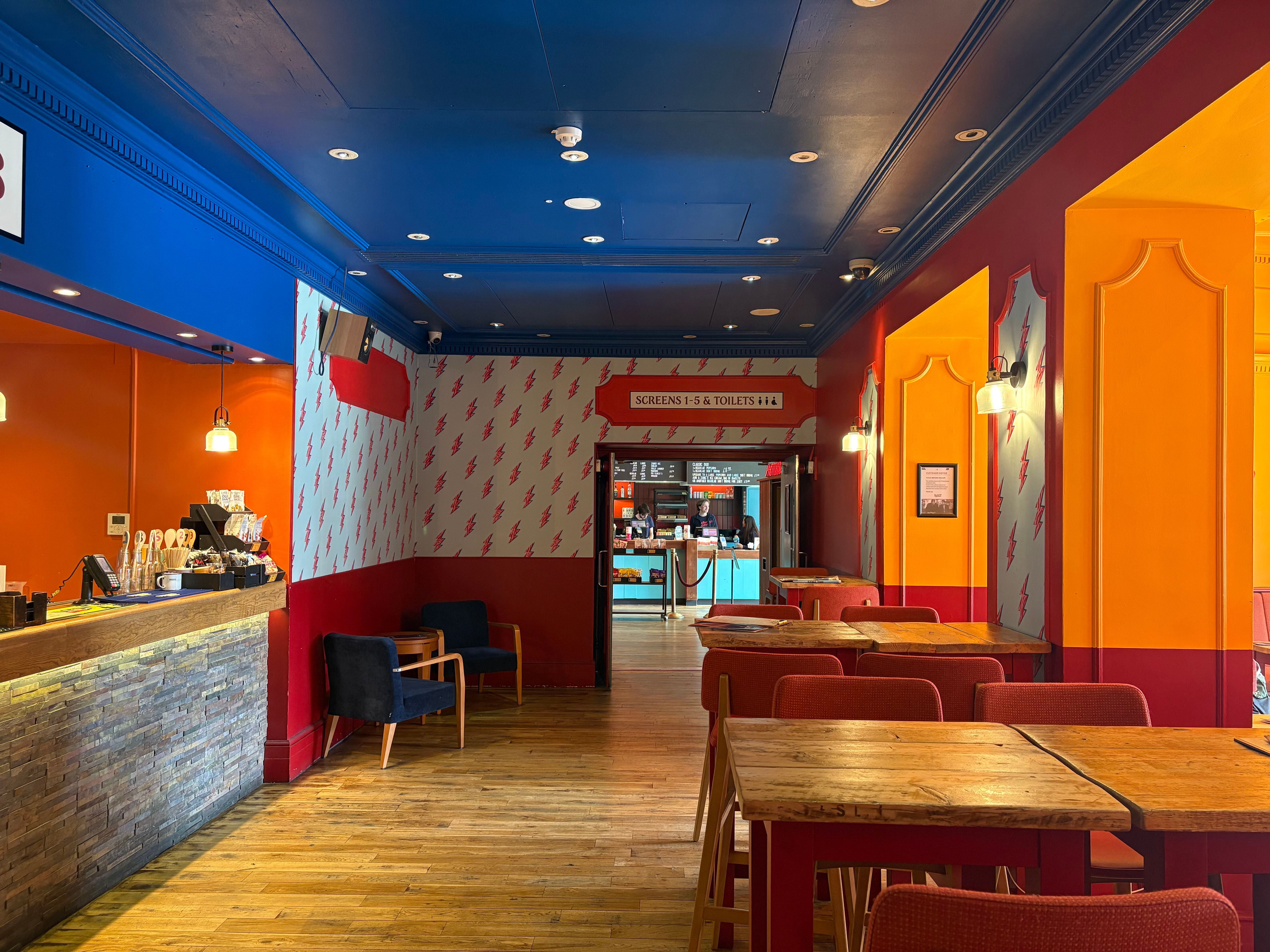 Bar '78 - Bar and Cafe  1