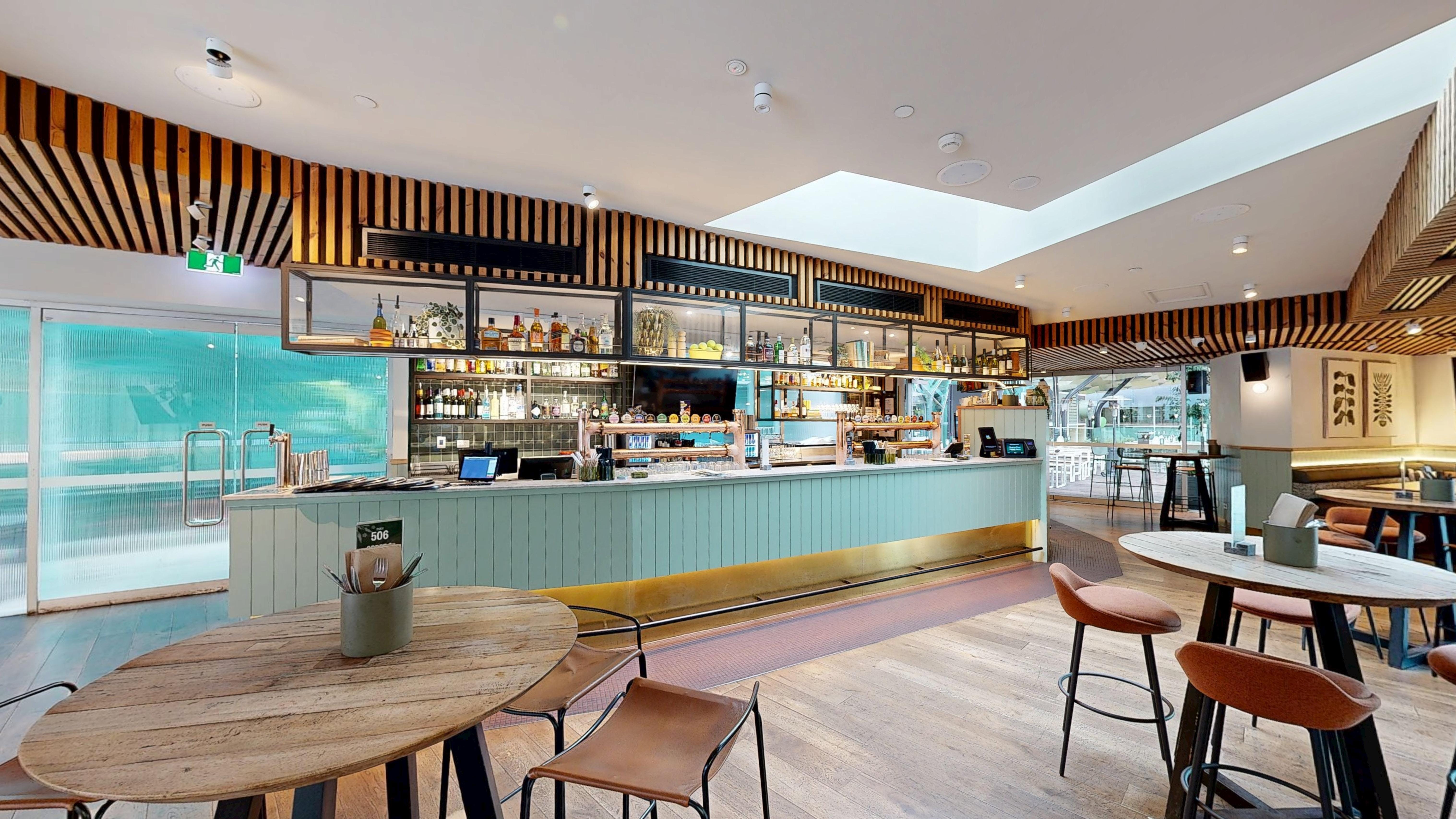 The Grove Bar 4