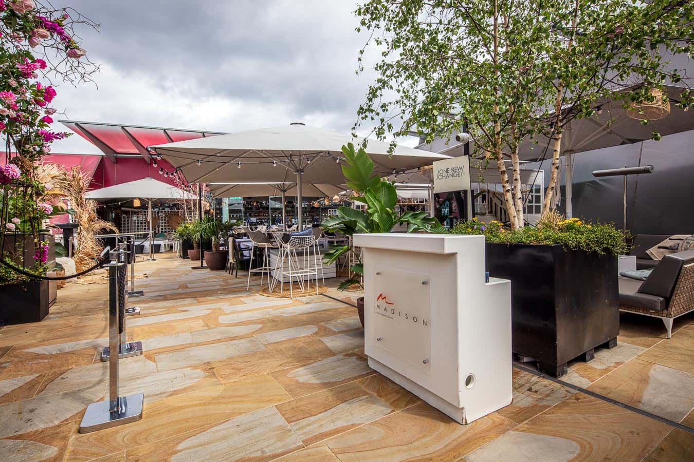 Upper Terrace 3D tour